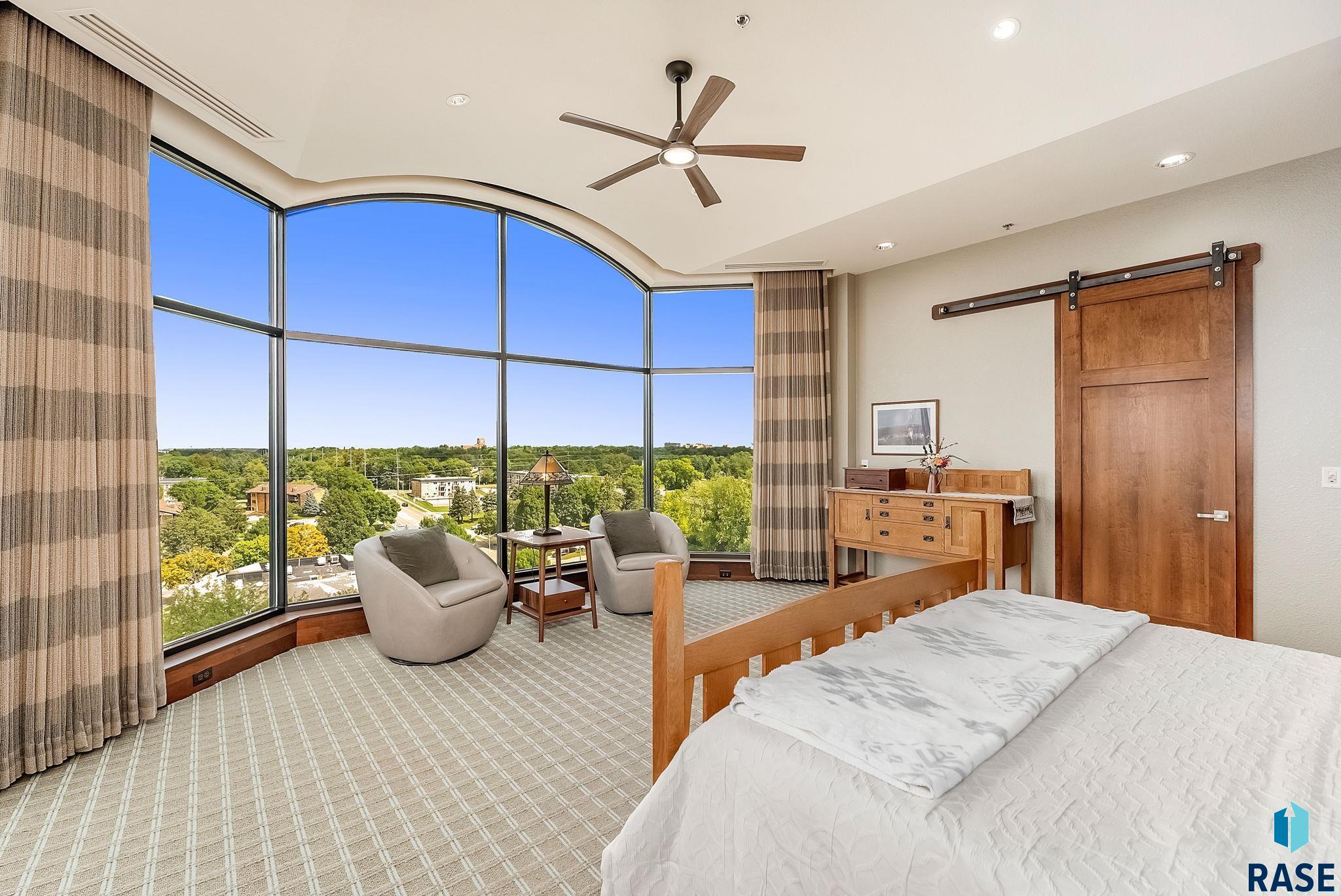property viewer photo 3