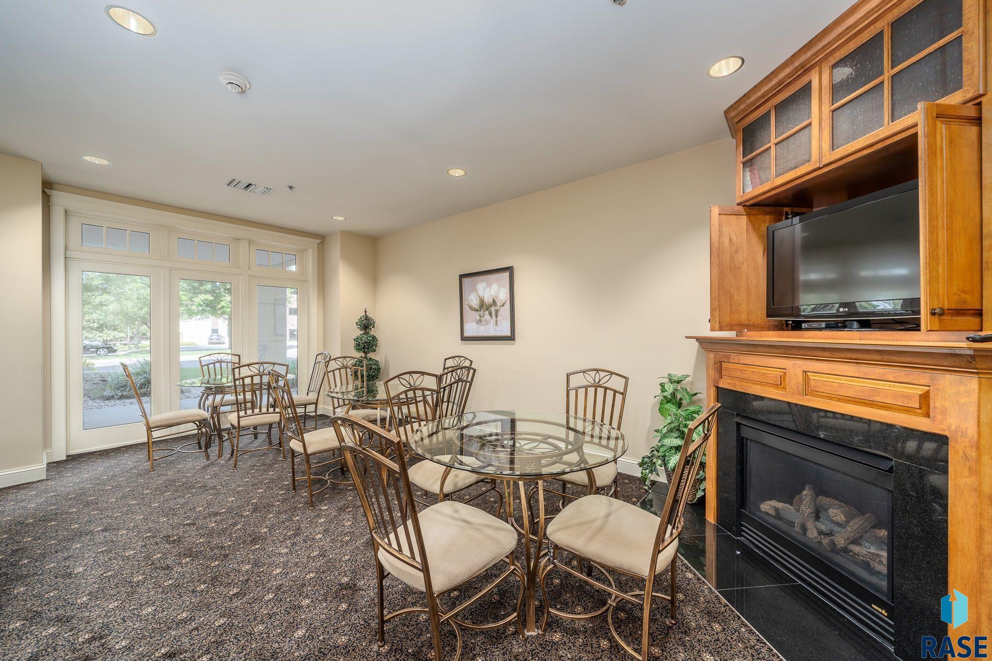 property viewer photo 33