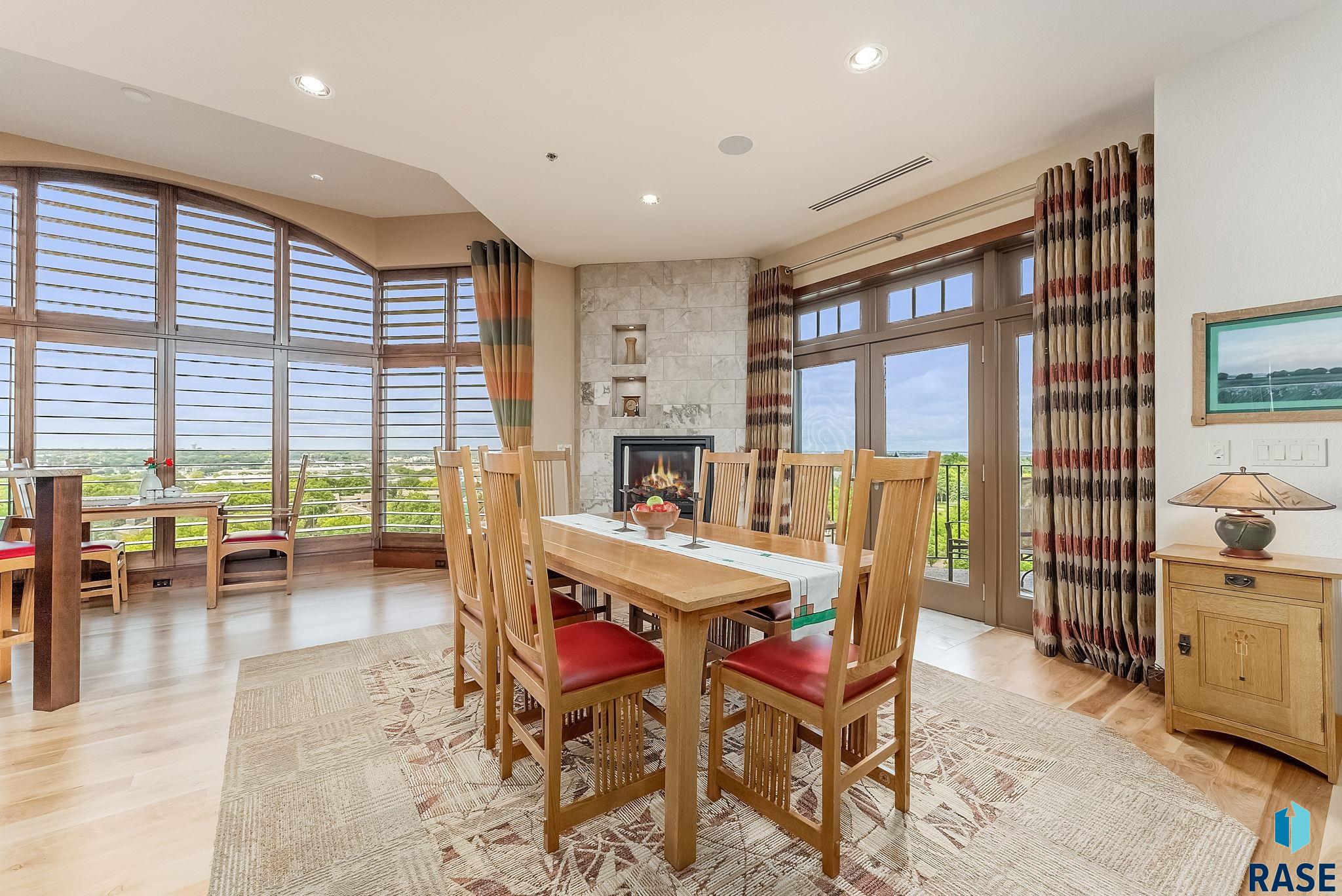 property viewer photo 5