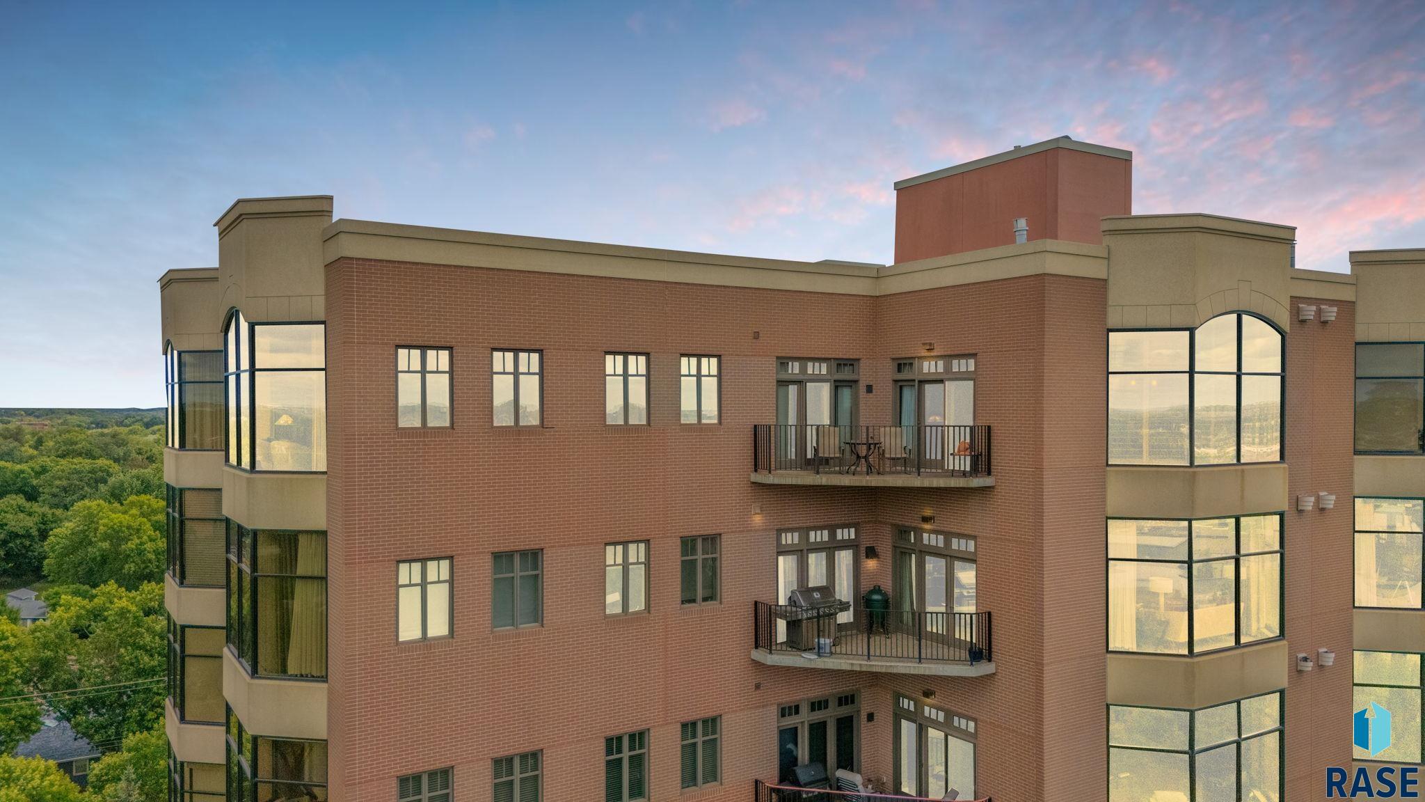 property viewer photo 6
