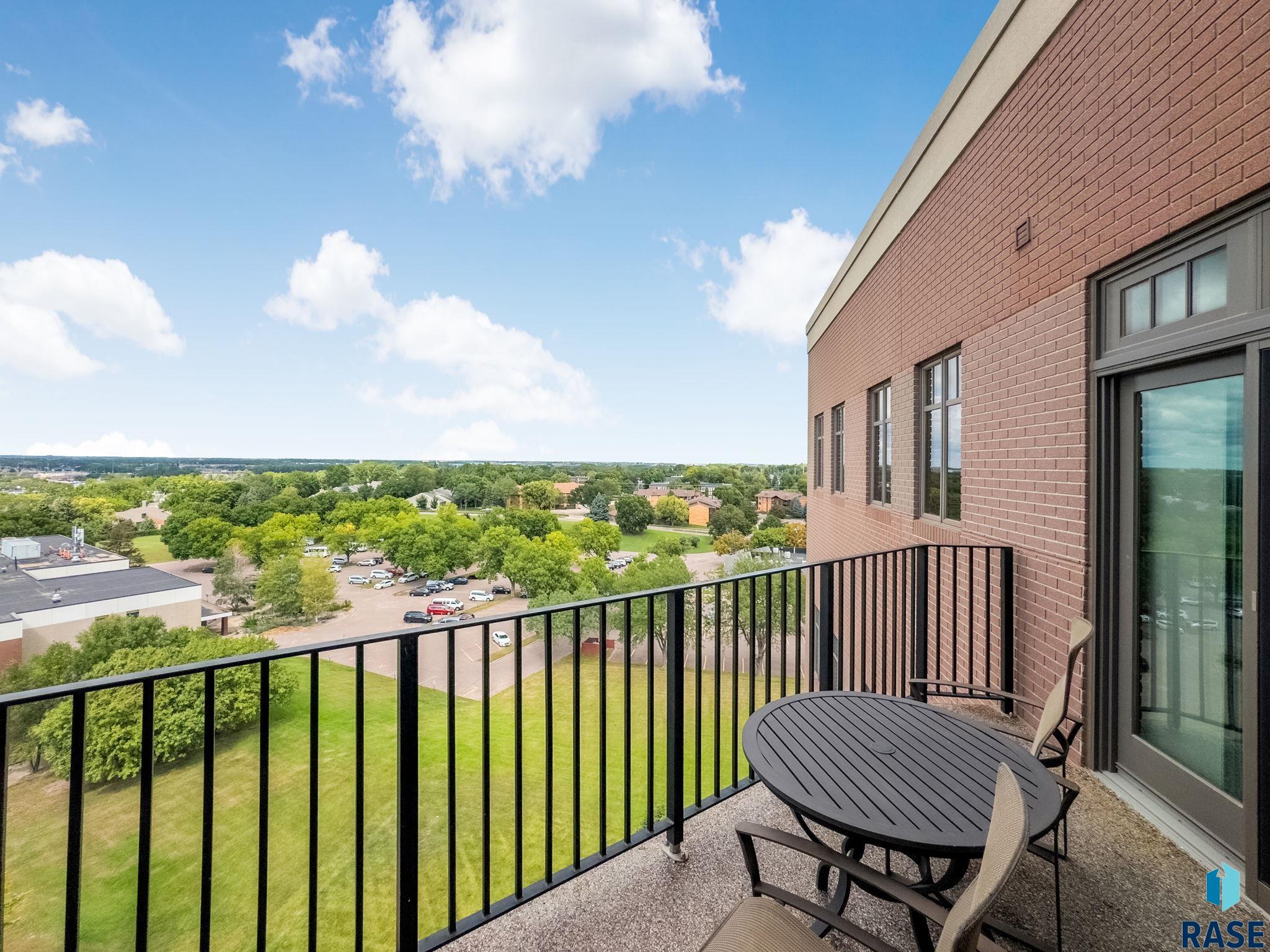 property viewer photo 8