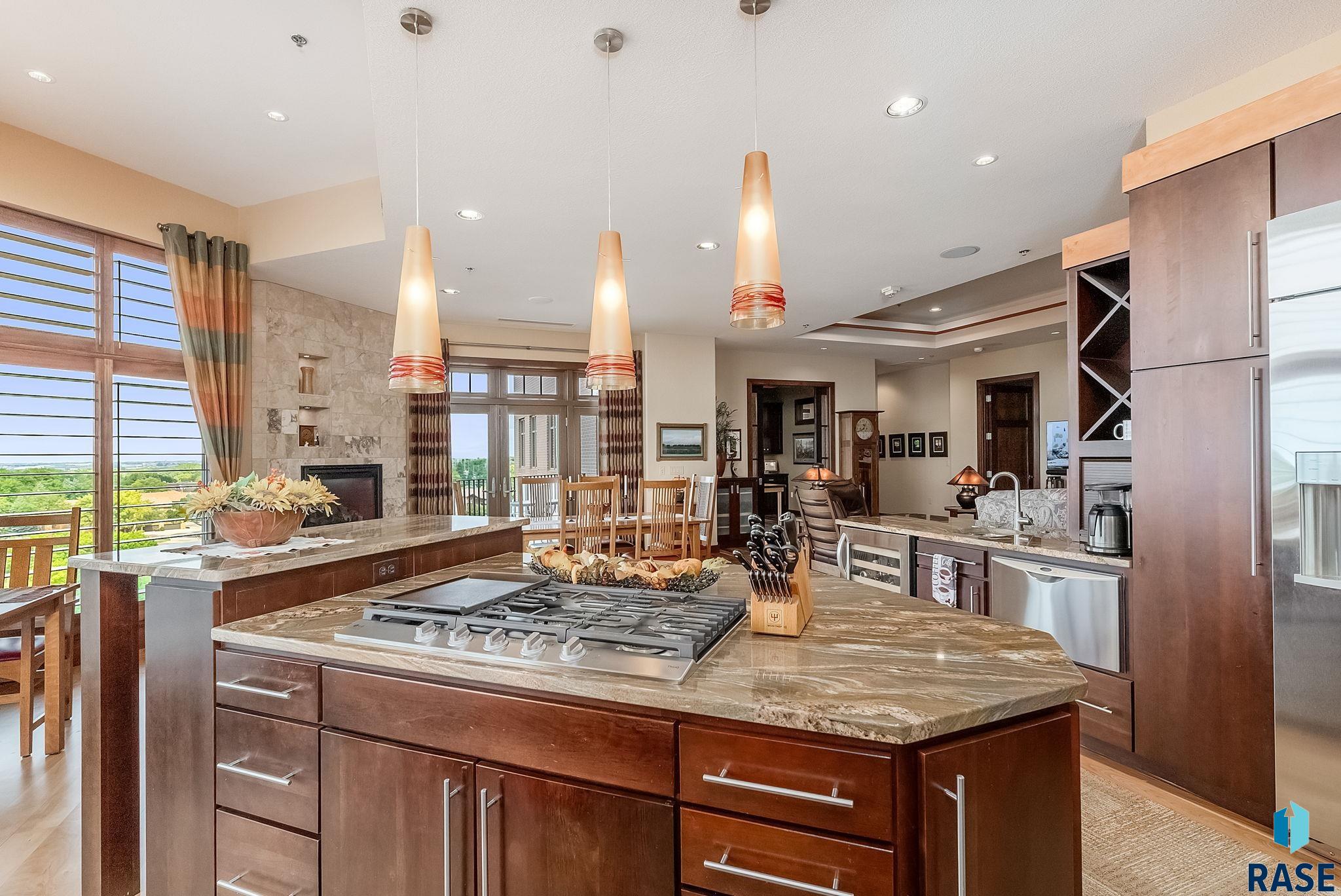 property viewer photo 9