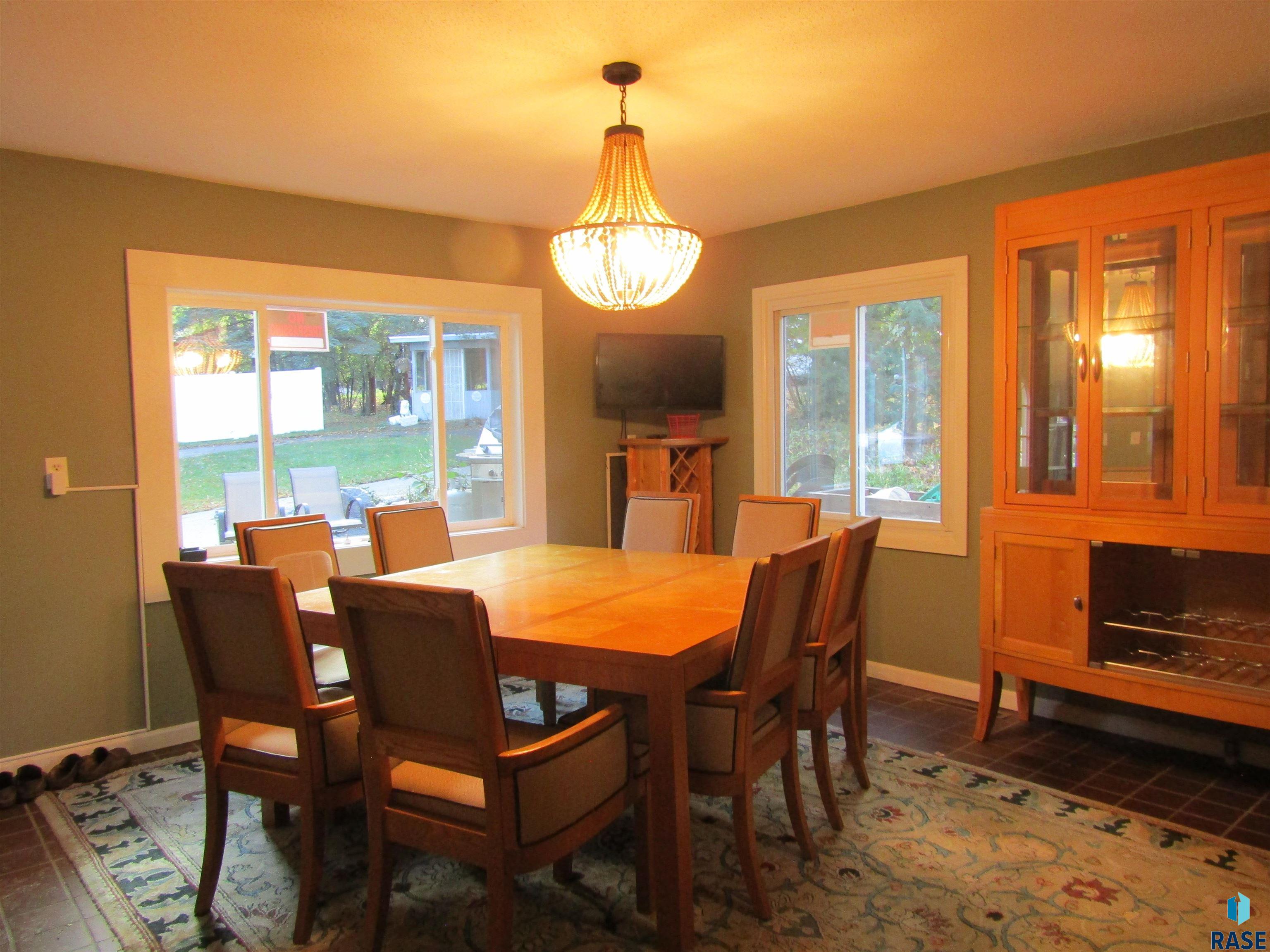 property viewer photo 5