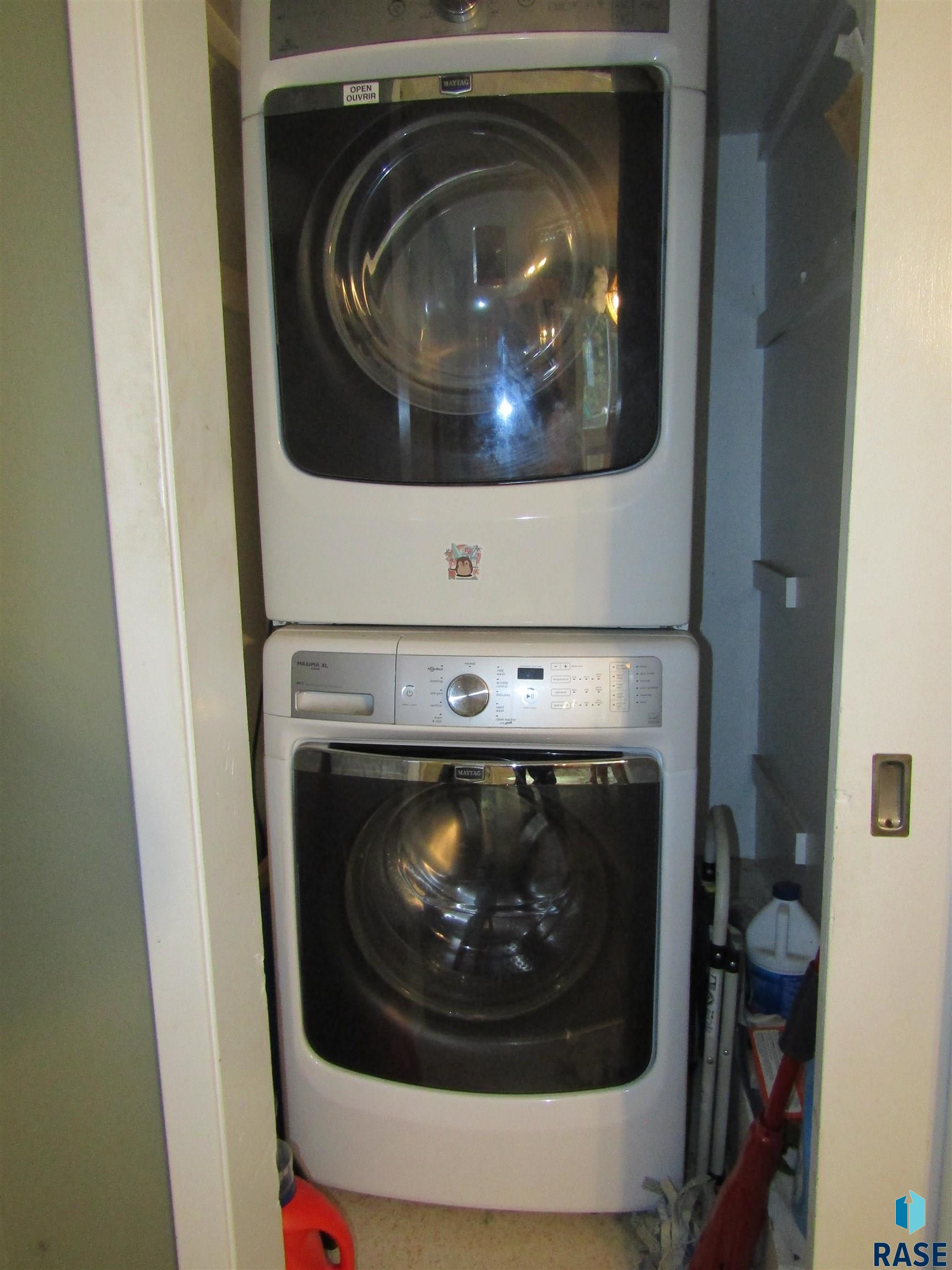 property viewer photo 8