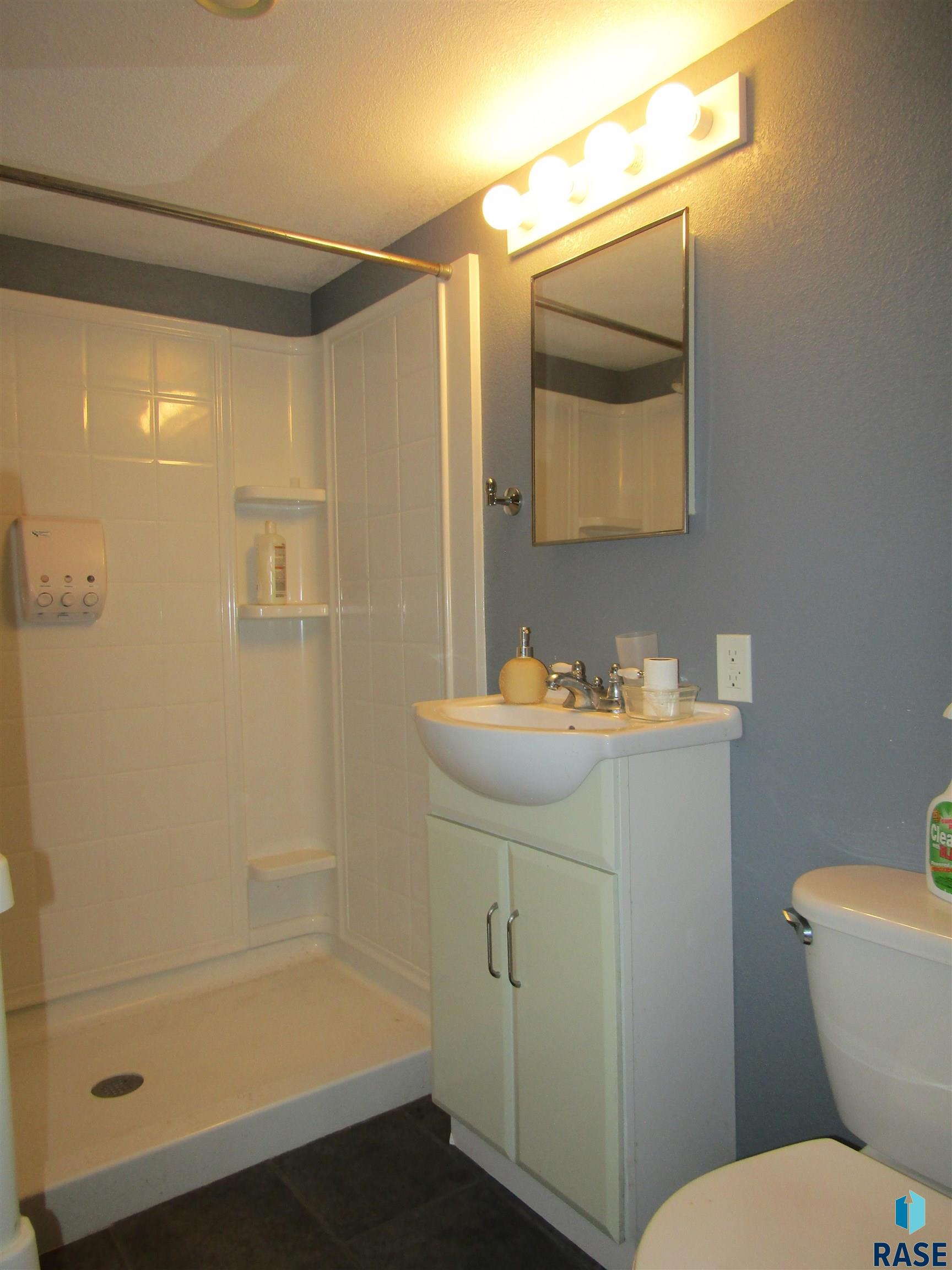 property viewer photo 9