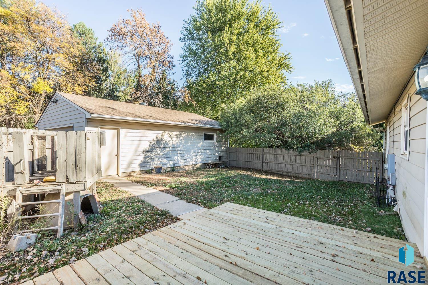 property viewer photo 10