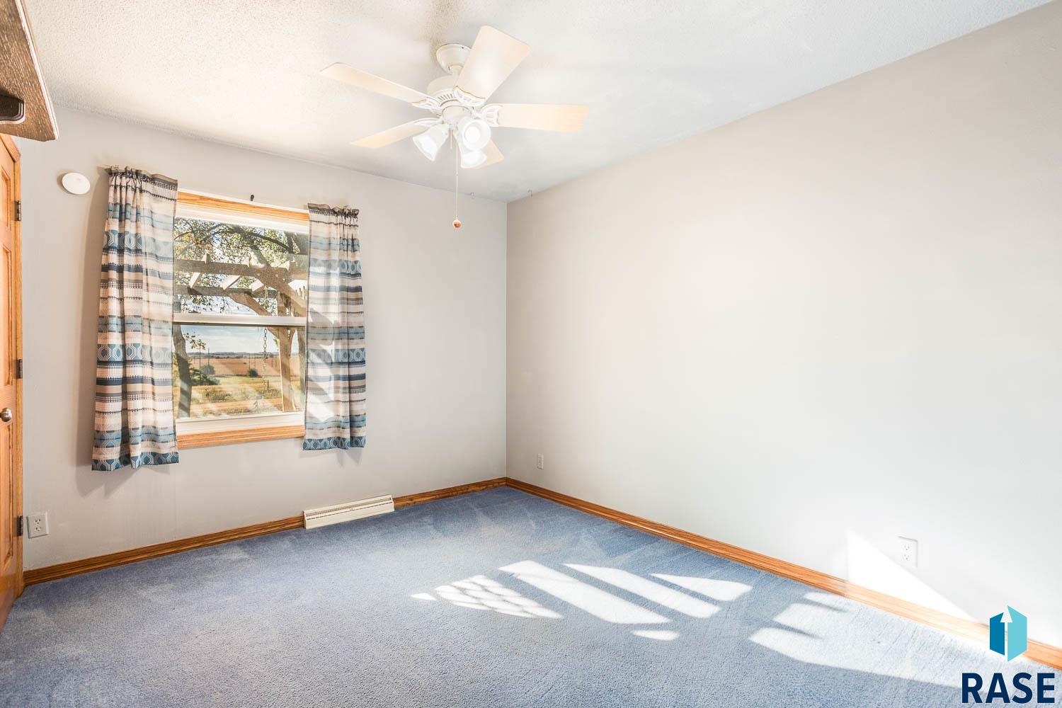 property viewer photo 18