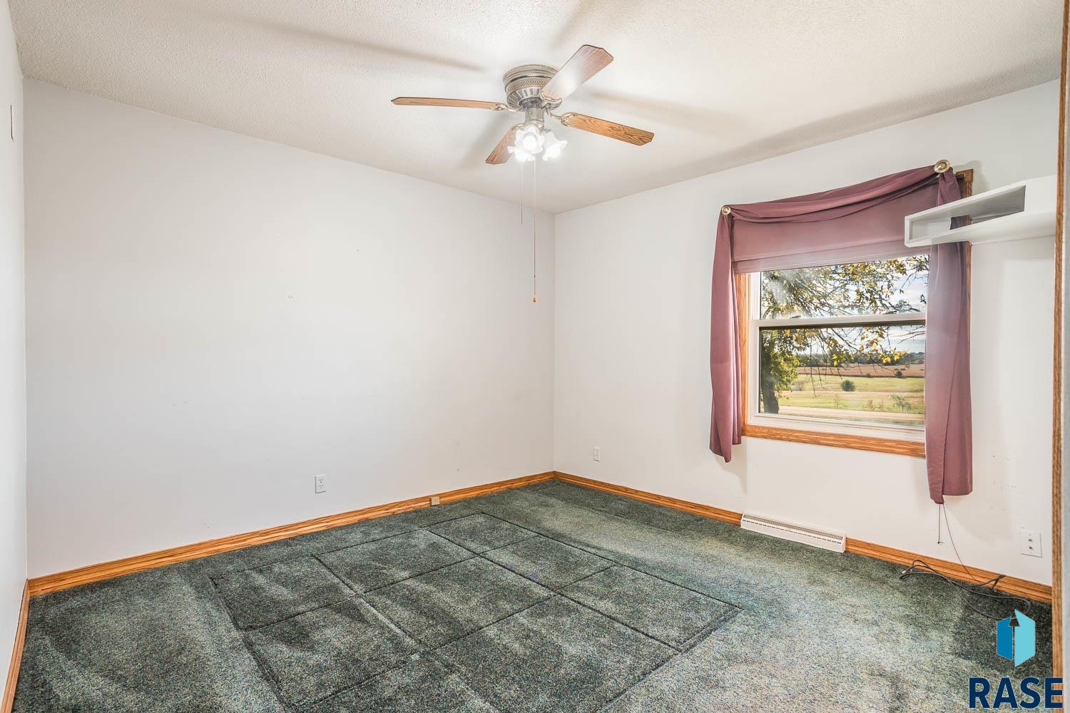 property viewer photo 19