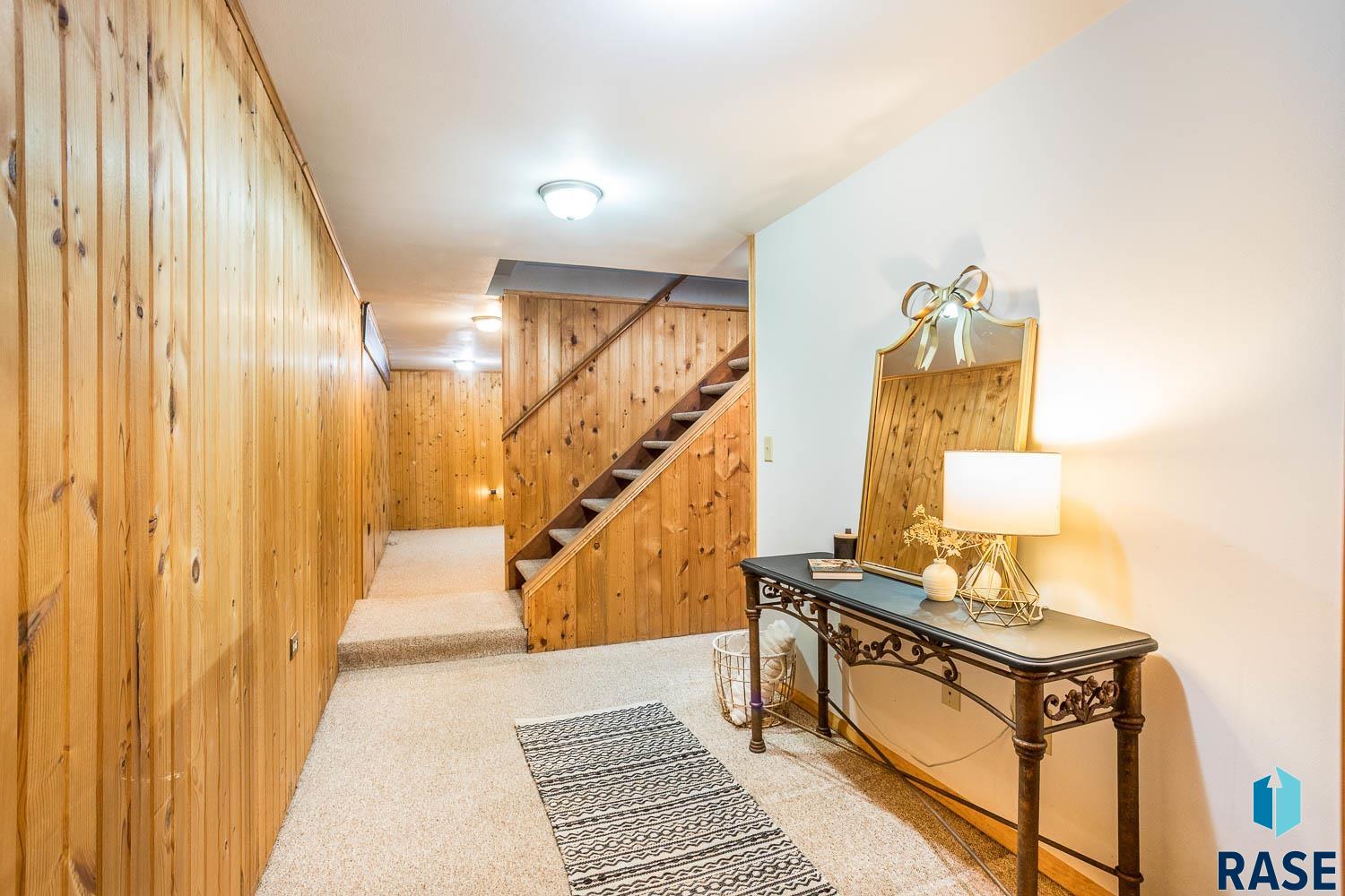 property viewer photo 25