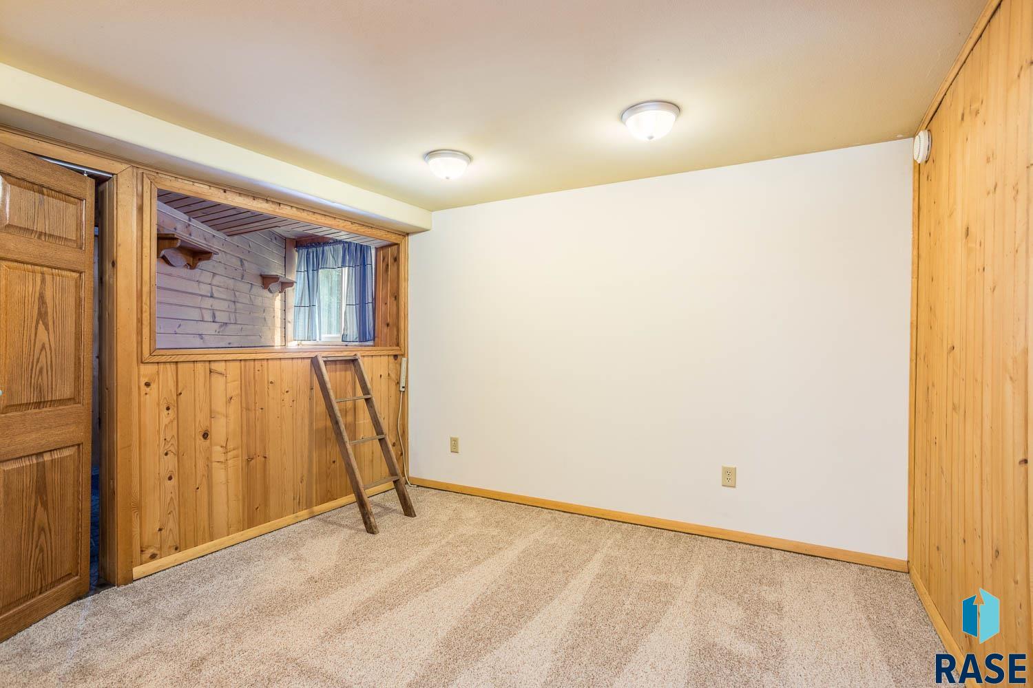 property viewer photo 26