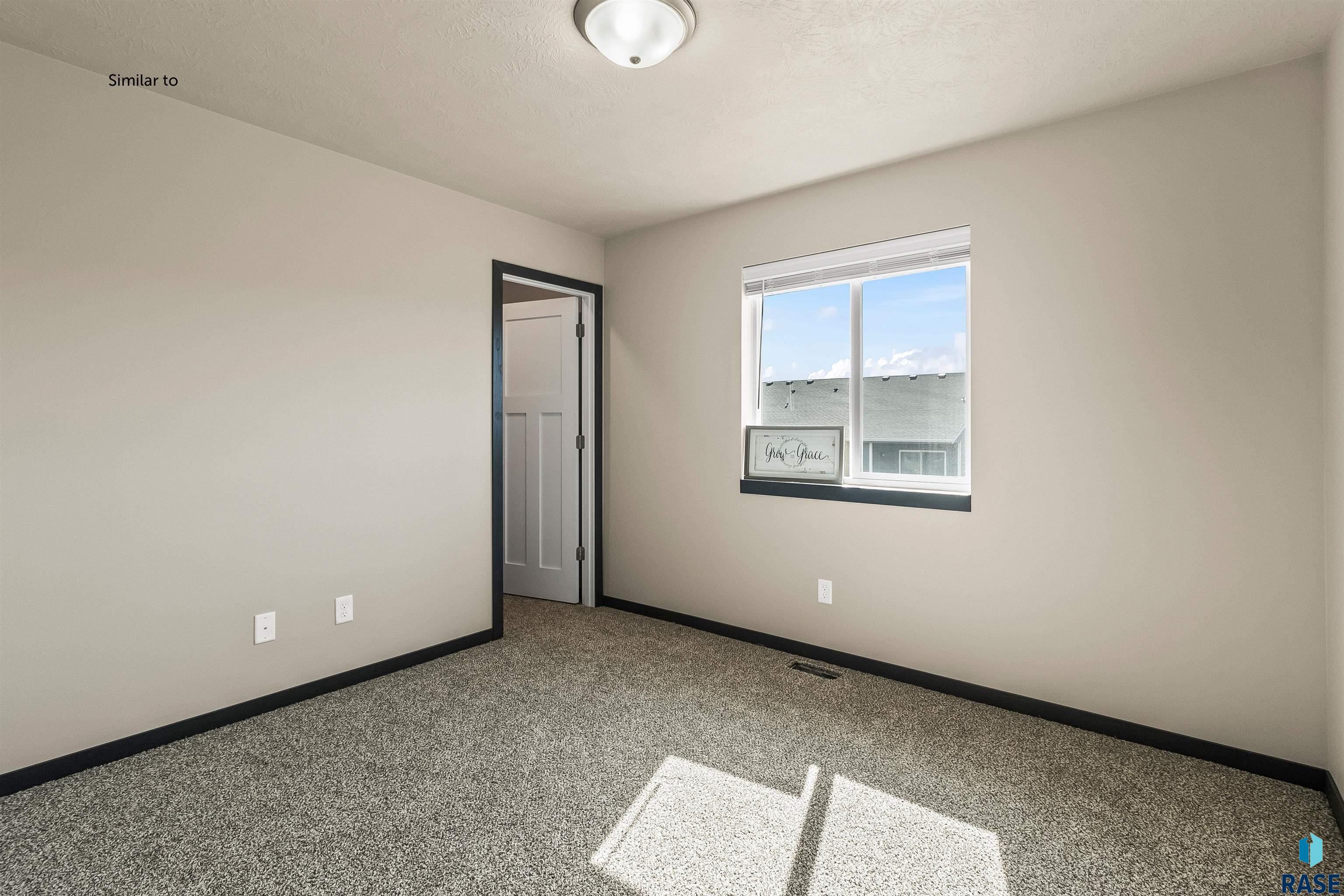 property viewer photo 10