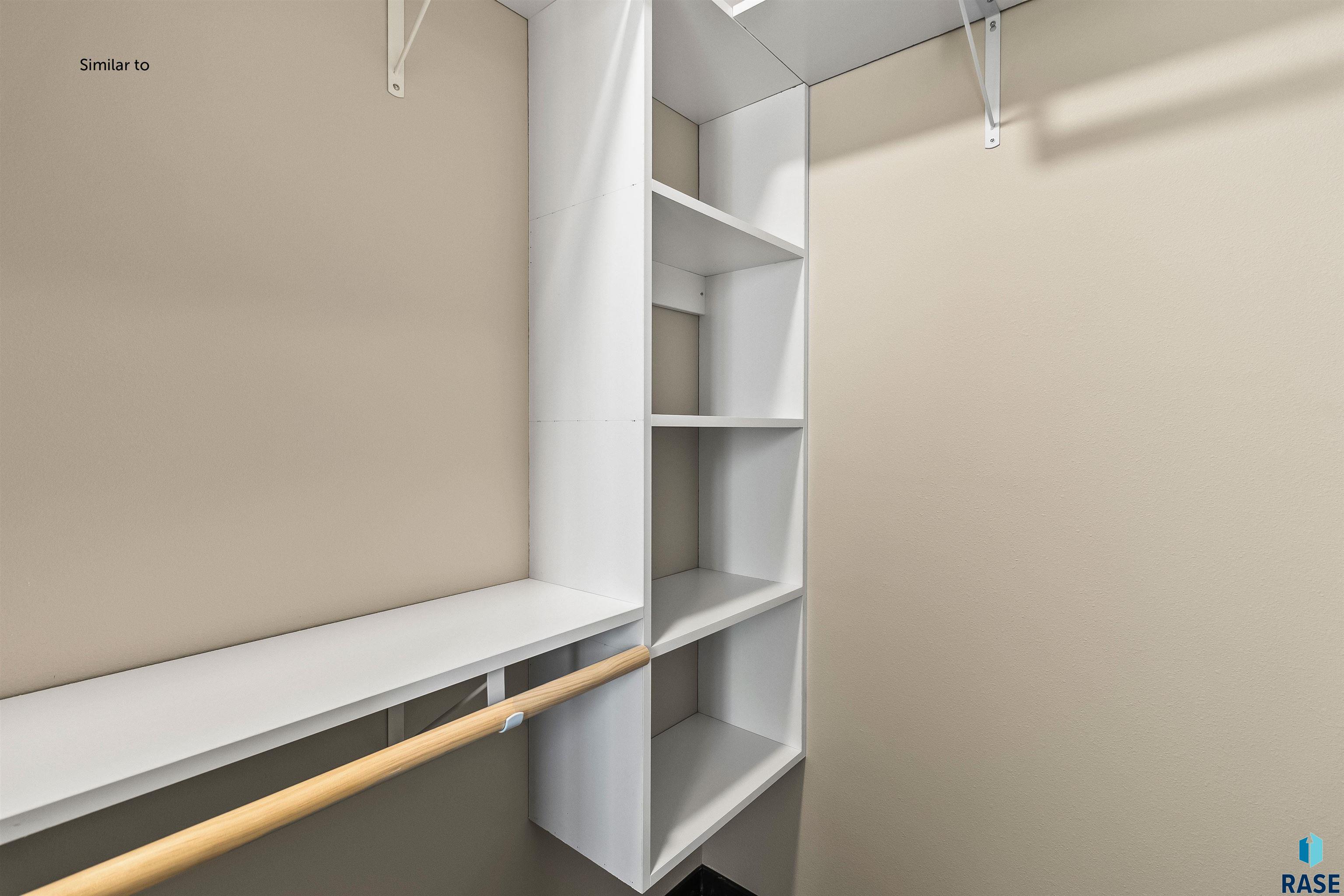 property viewer photo 11