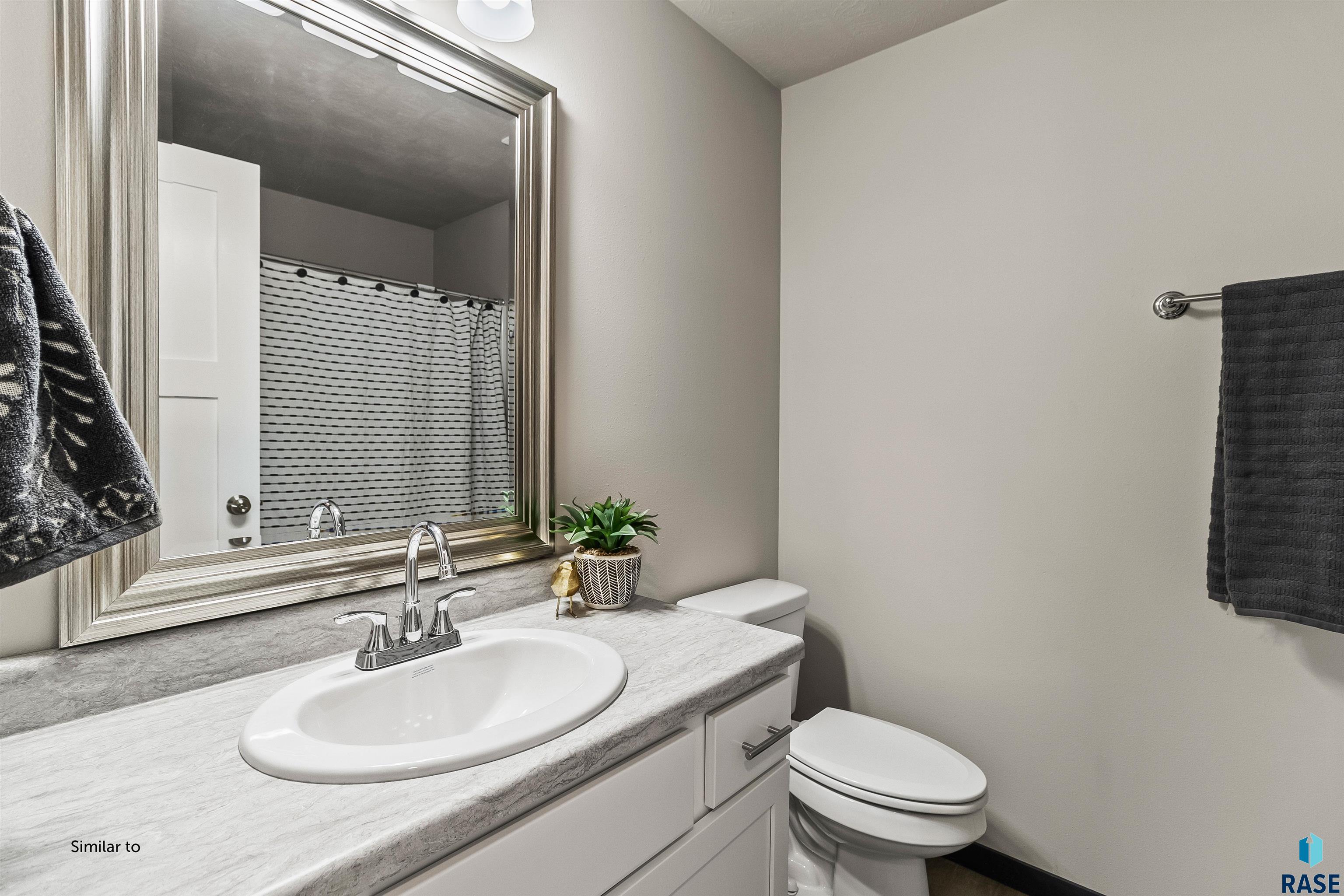 property viewer photo 16