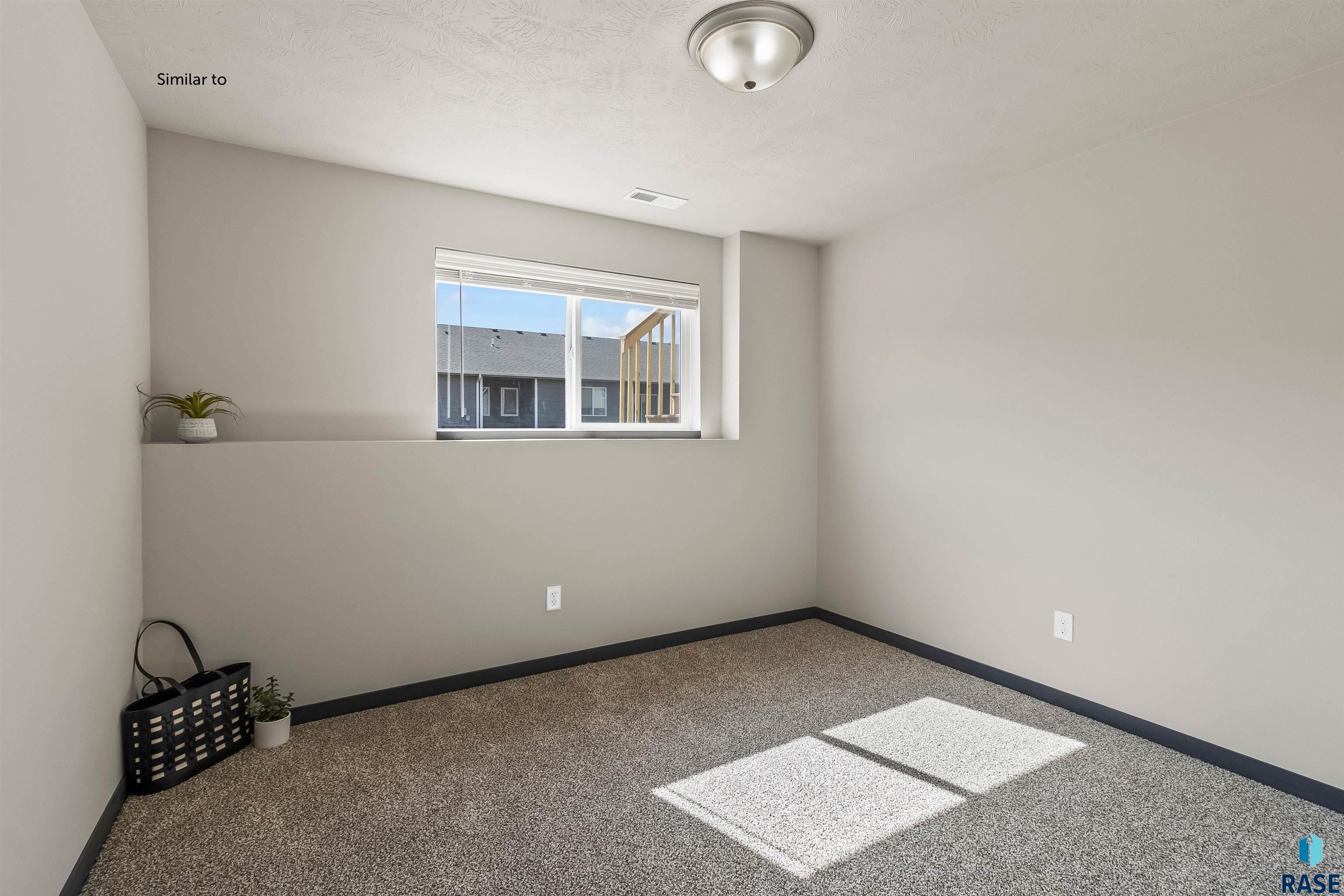 property viewer photo 17