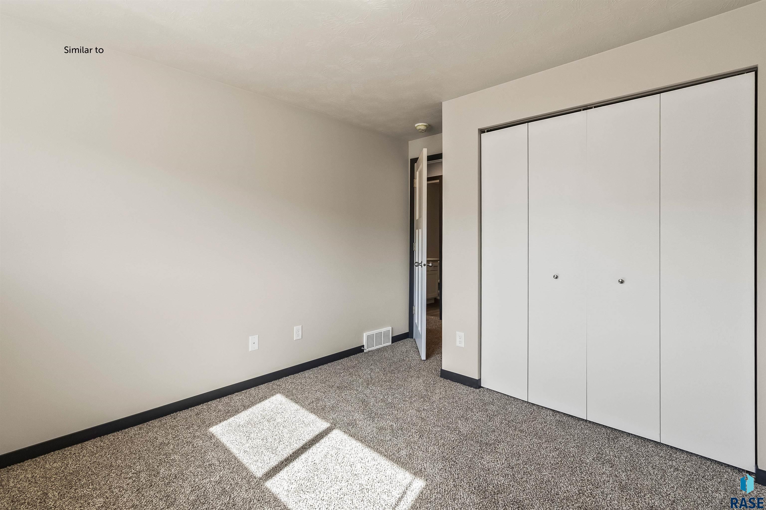 property viewer photo 20