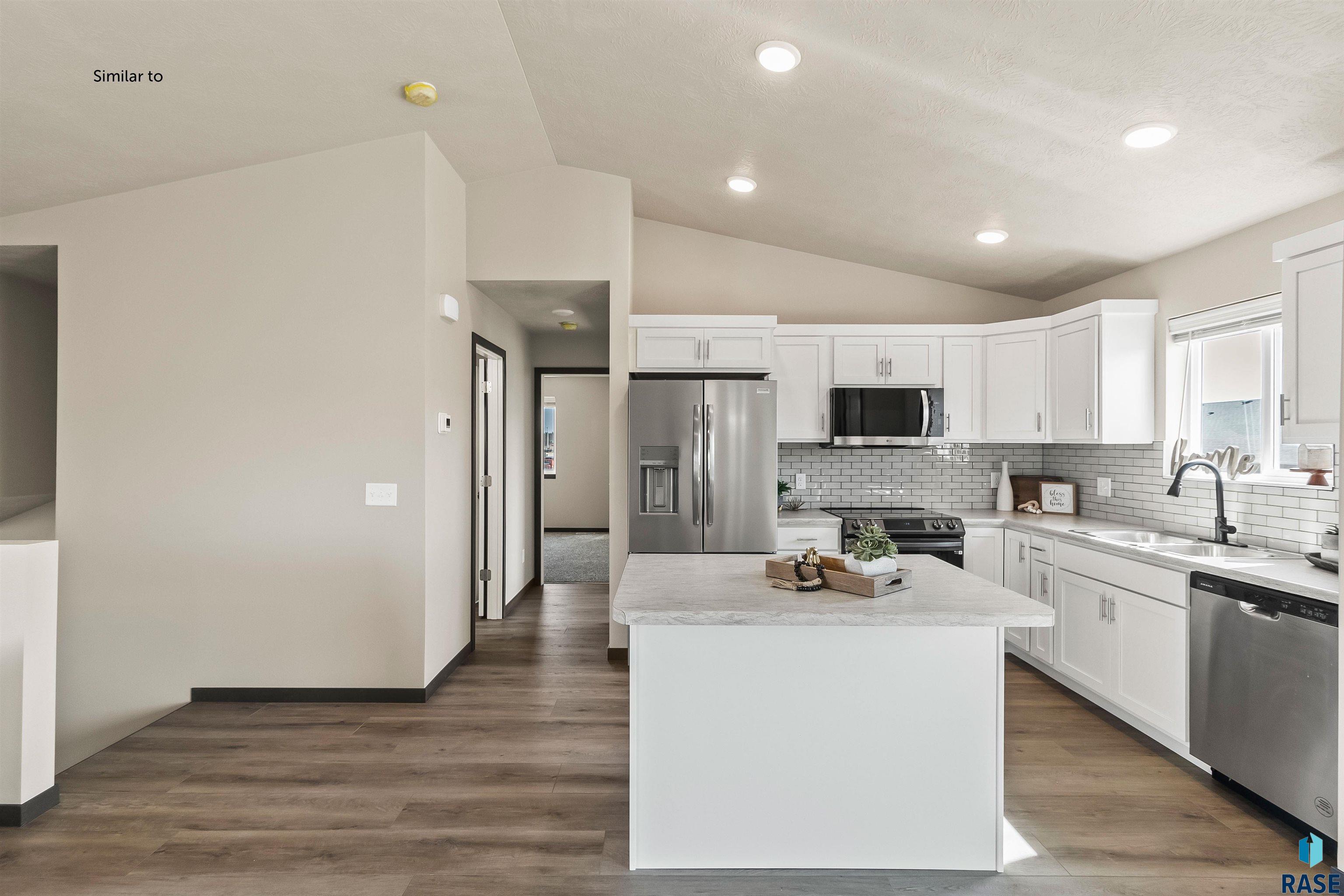 property viewer photo 4