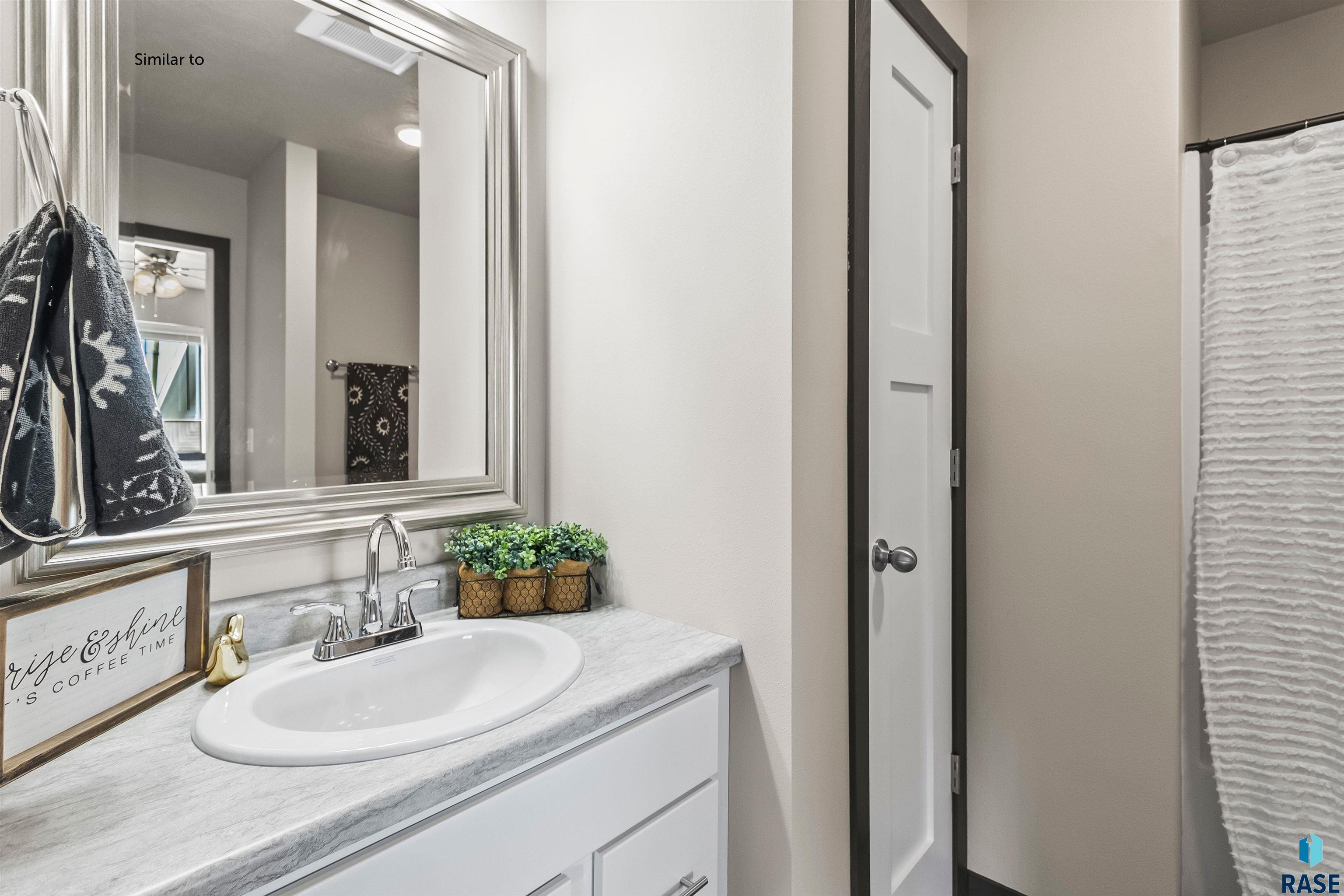 property viewer photo 6