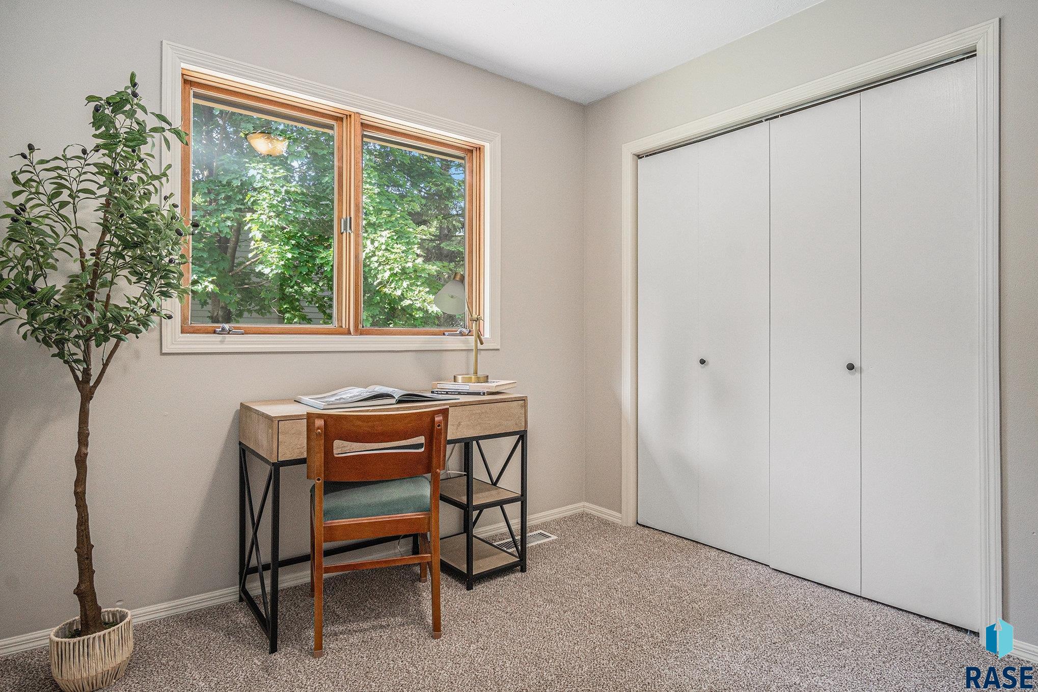 property viewer photo 20