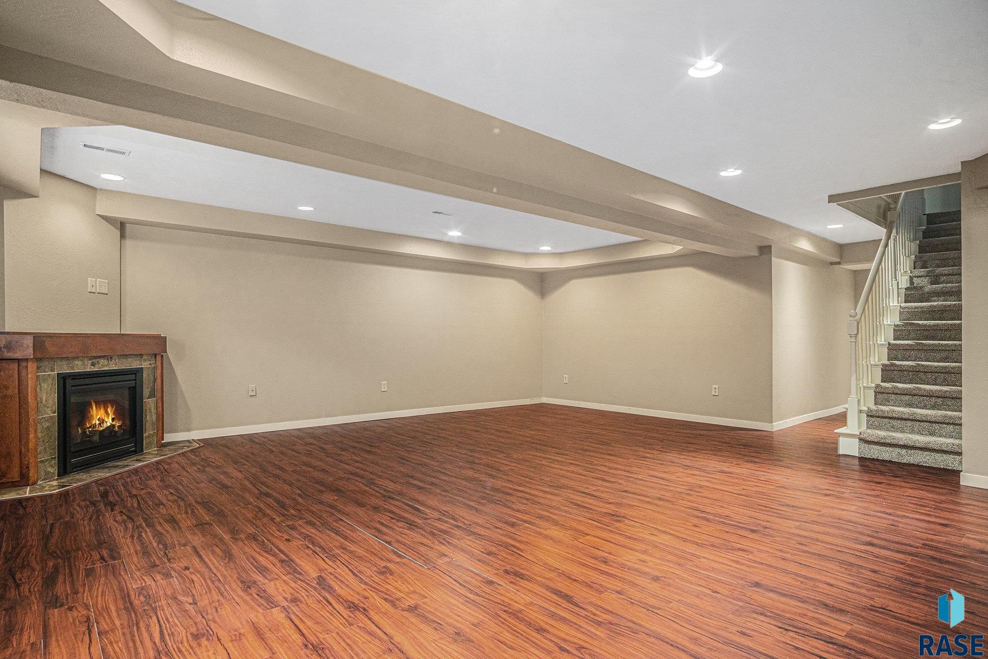 property viewer photo 22