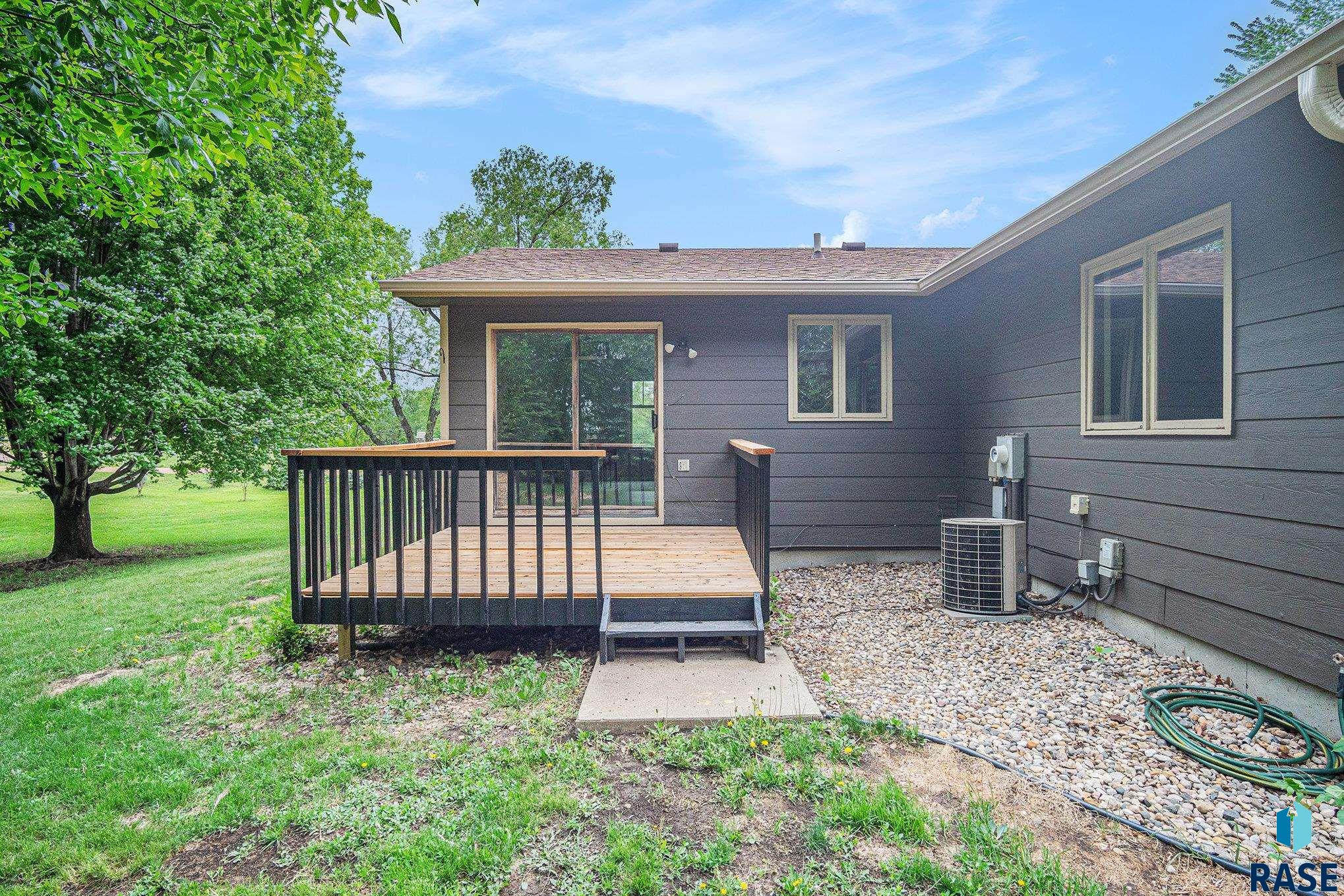 property viewer photo 30