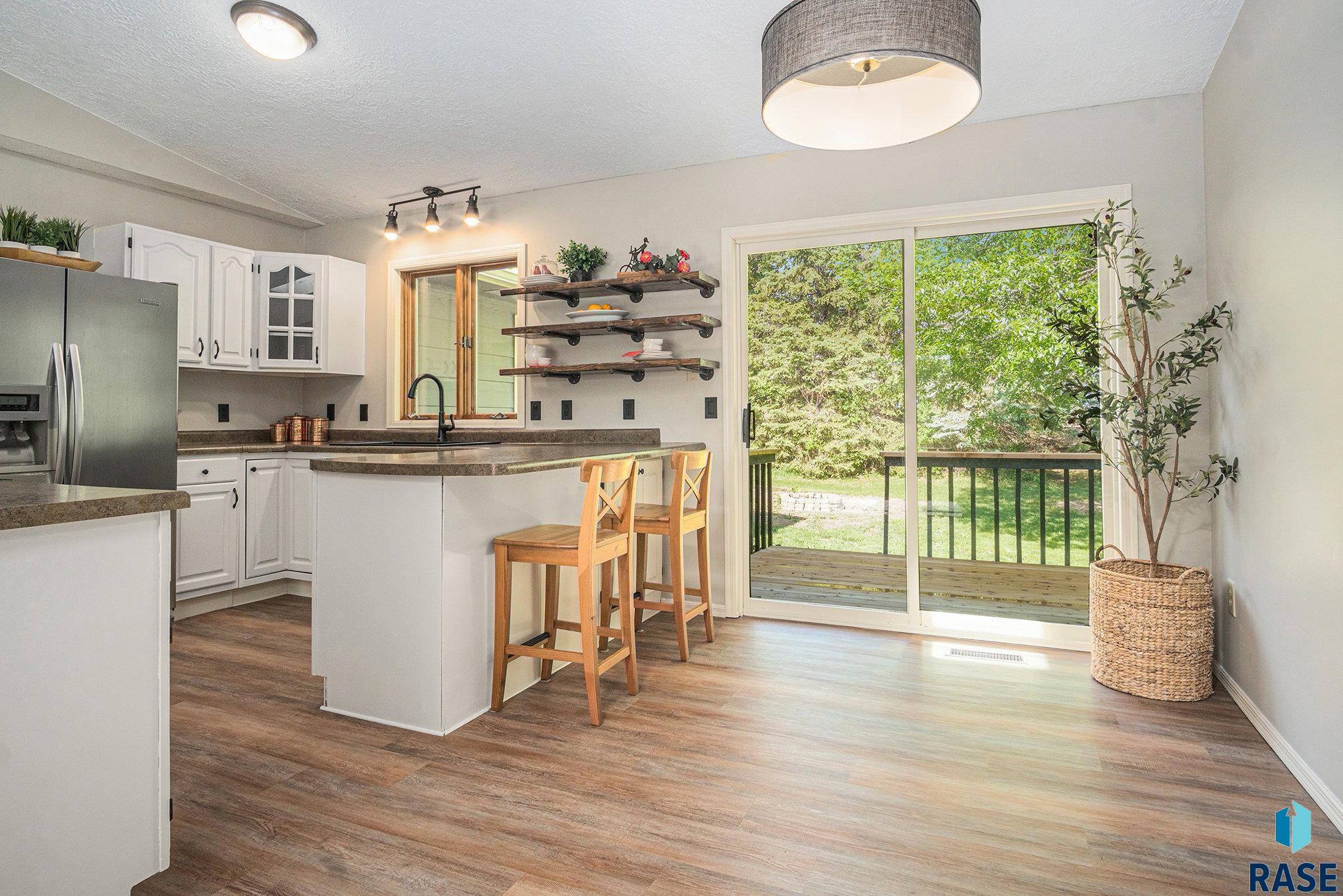 property viewer photo 7