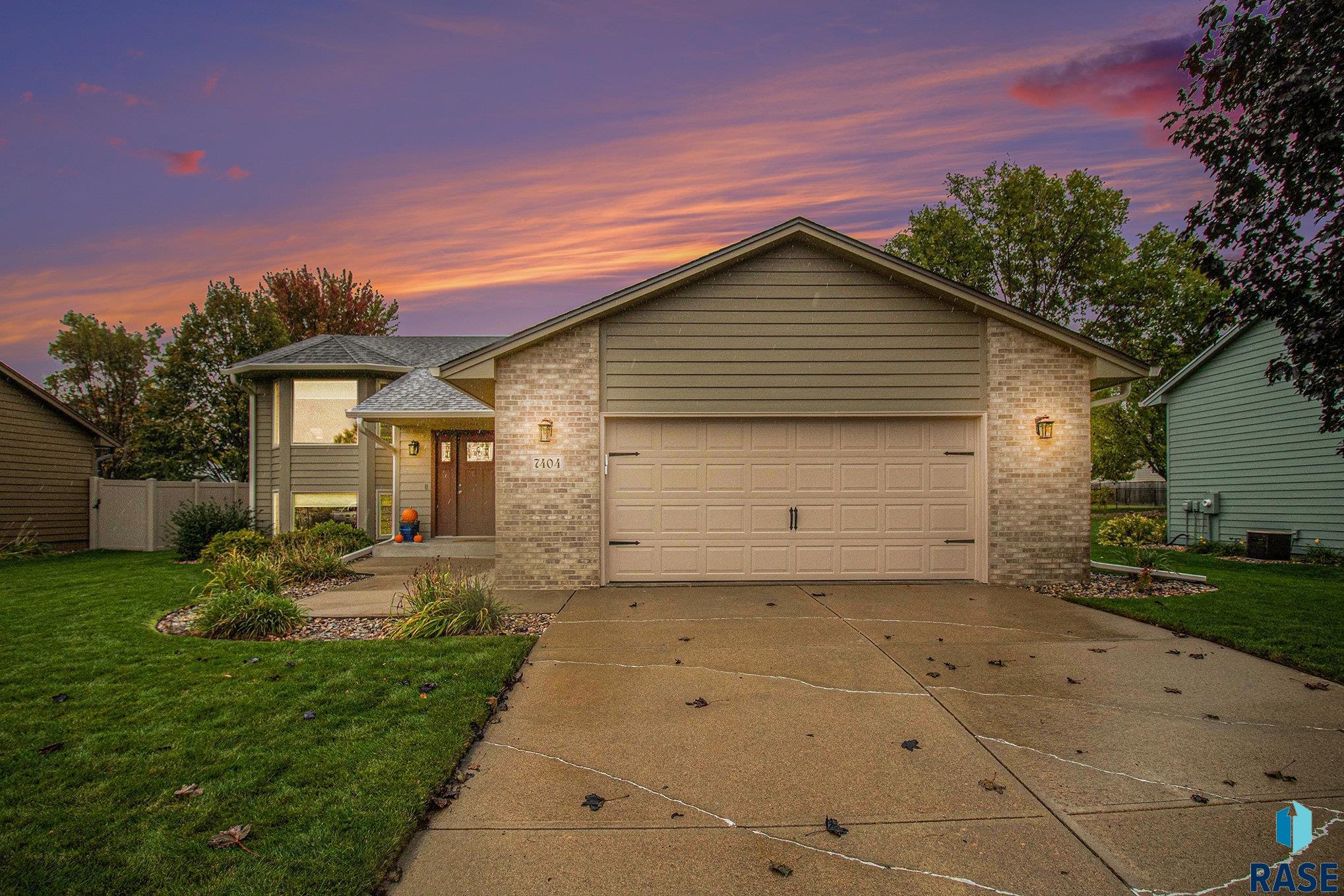 main property photo 0