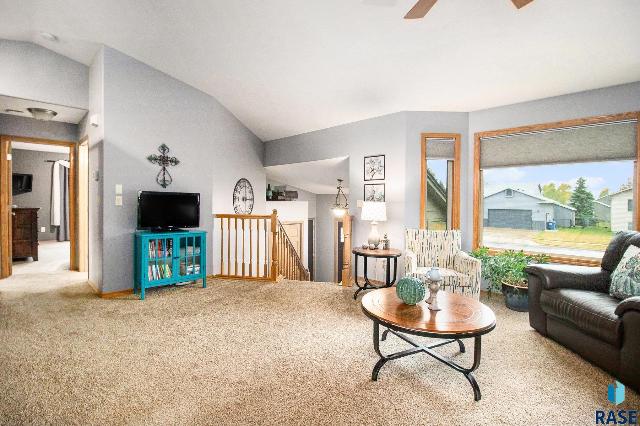 property viewer photo 10