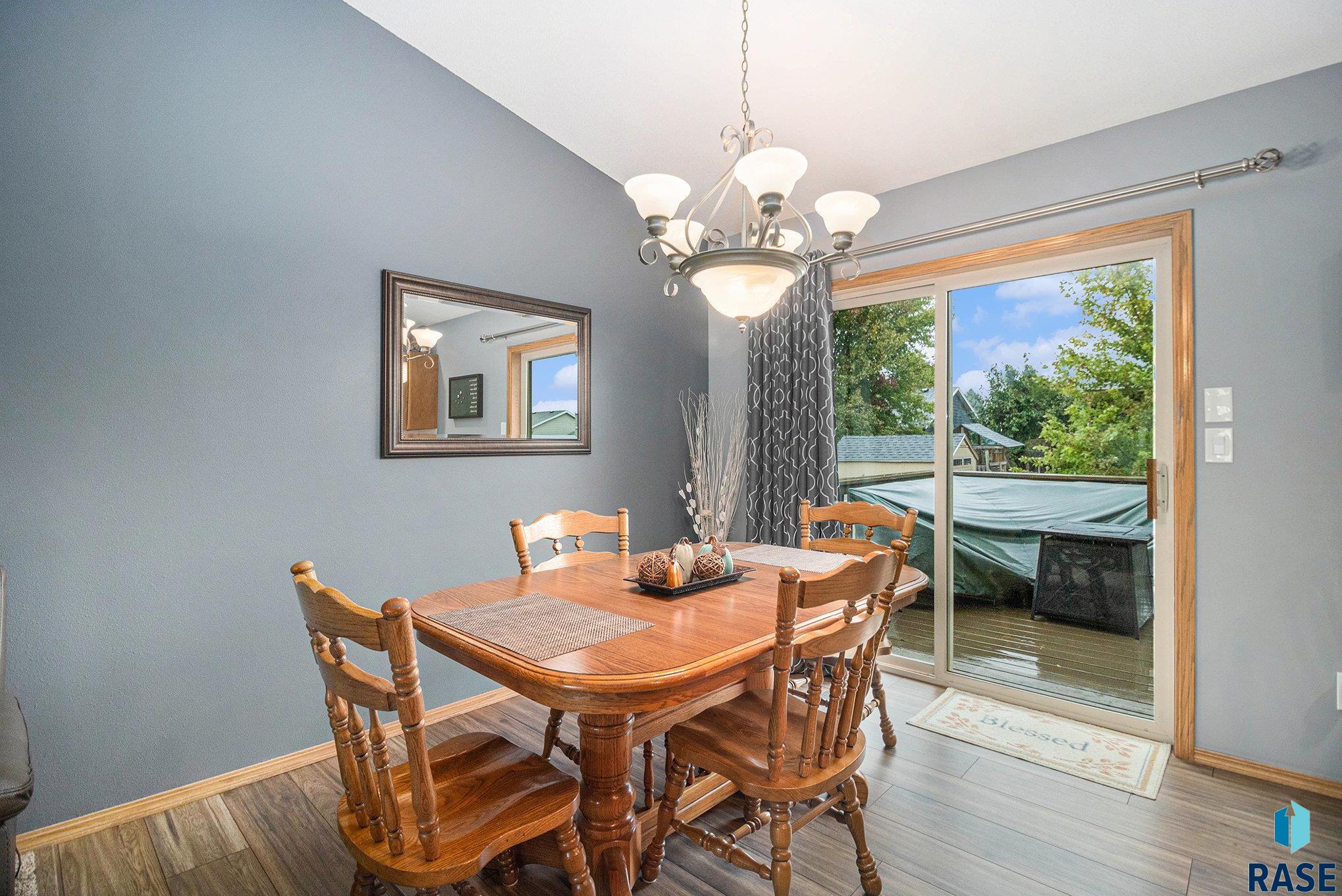 property viewer photo 5