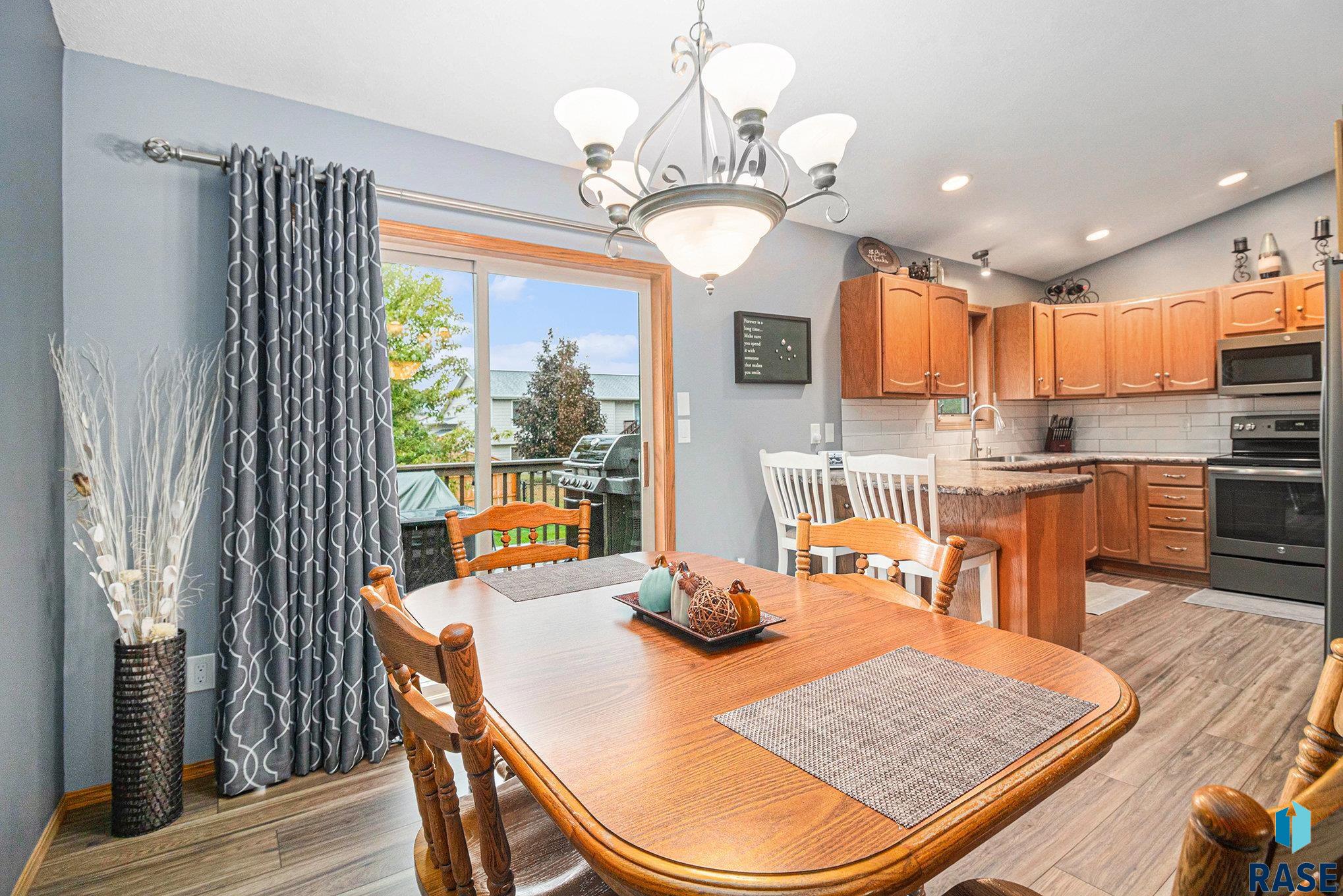 property viewer photo 6