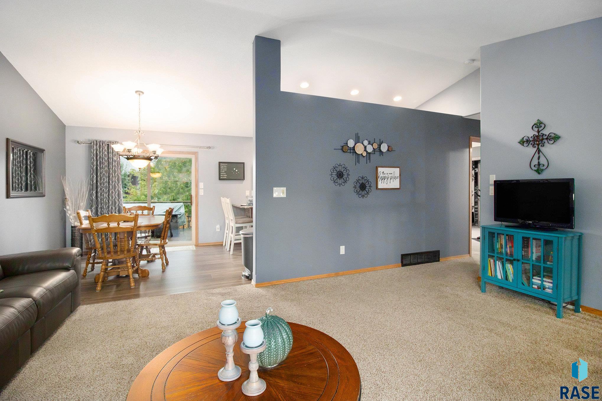 property viewer photo 8