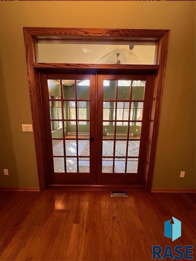 property viewer photo 11