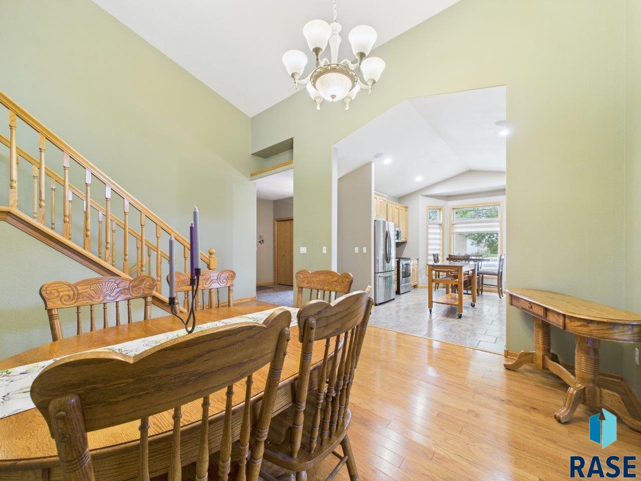 property viewer photo 16