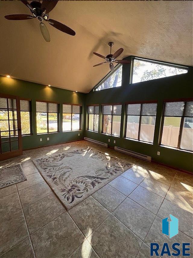 property viewer photo 2