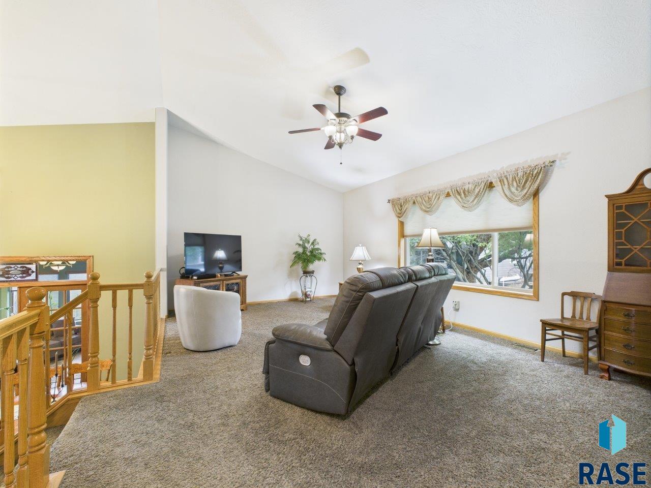 property viewer photo 21
