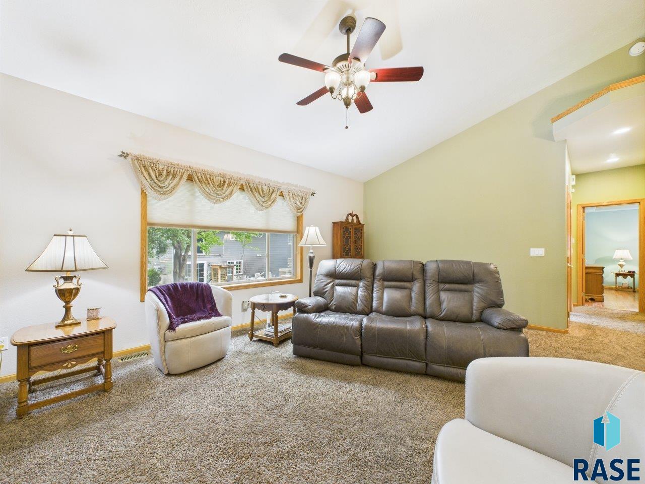 property viewer photo 22