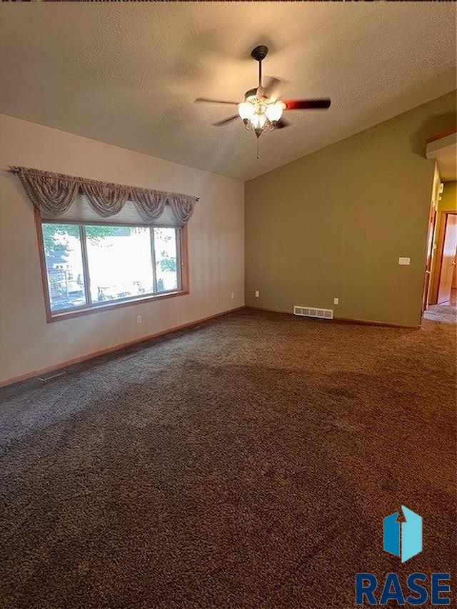 property viewer photo 23