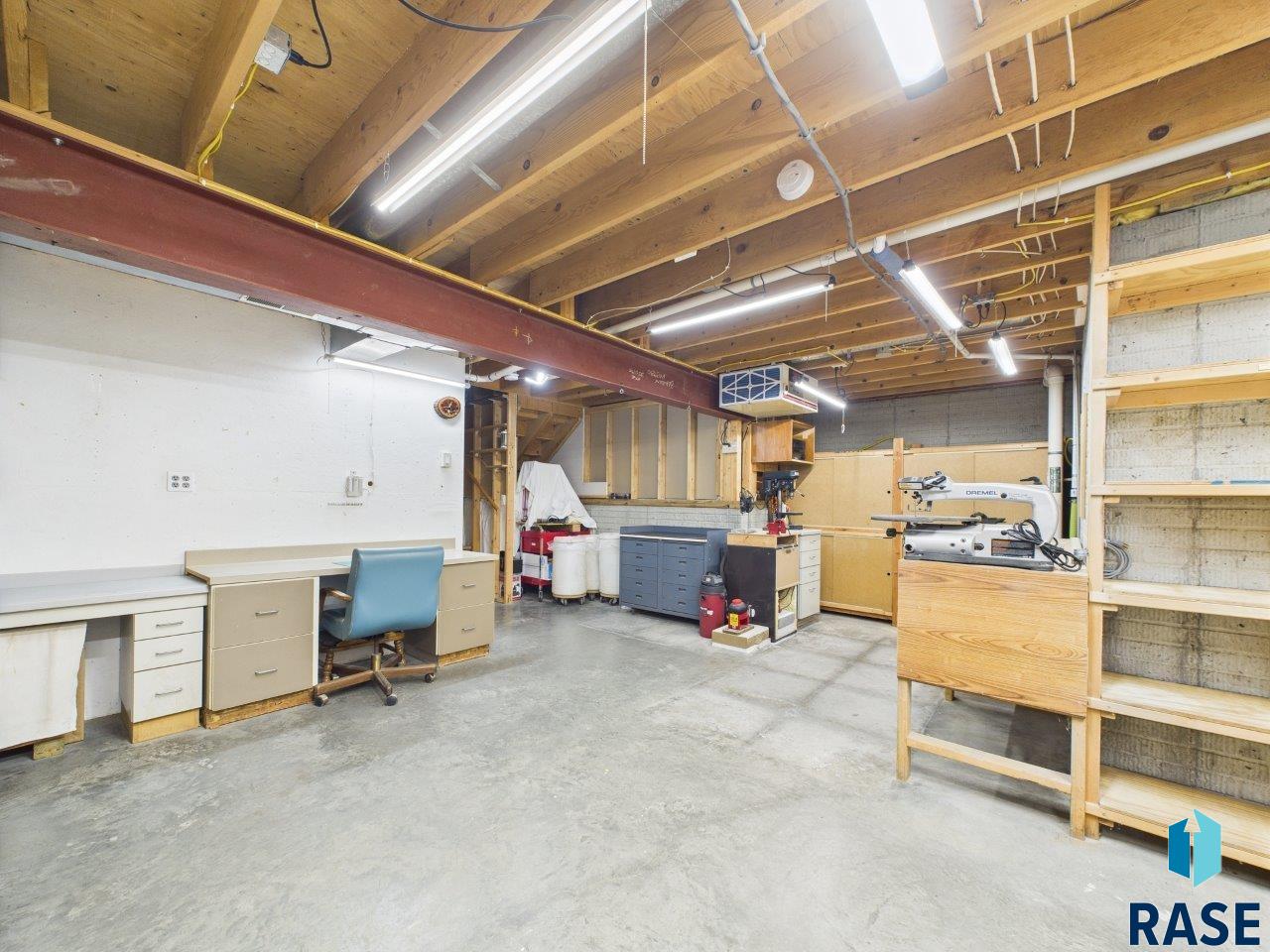 property viewer photo 50