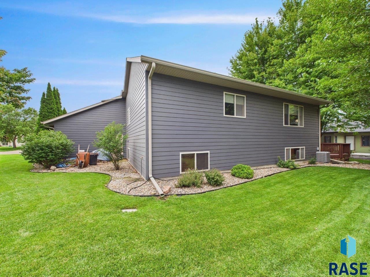 property viewer photo 53
