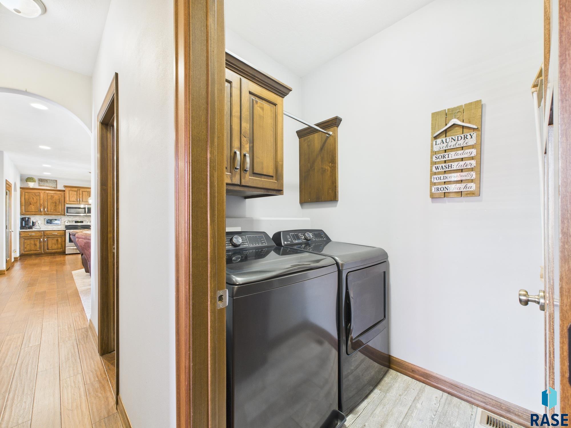 property viewer photo 16