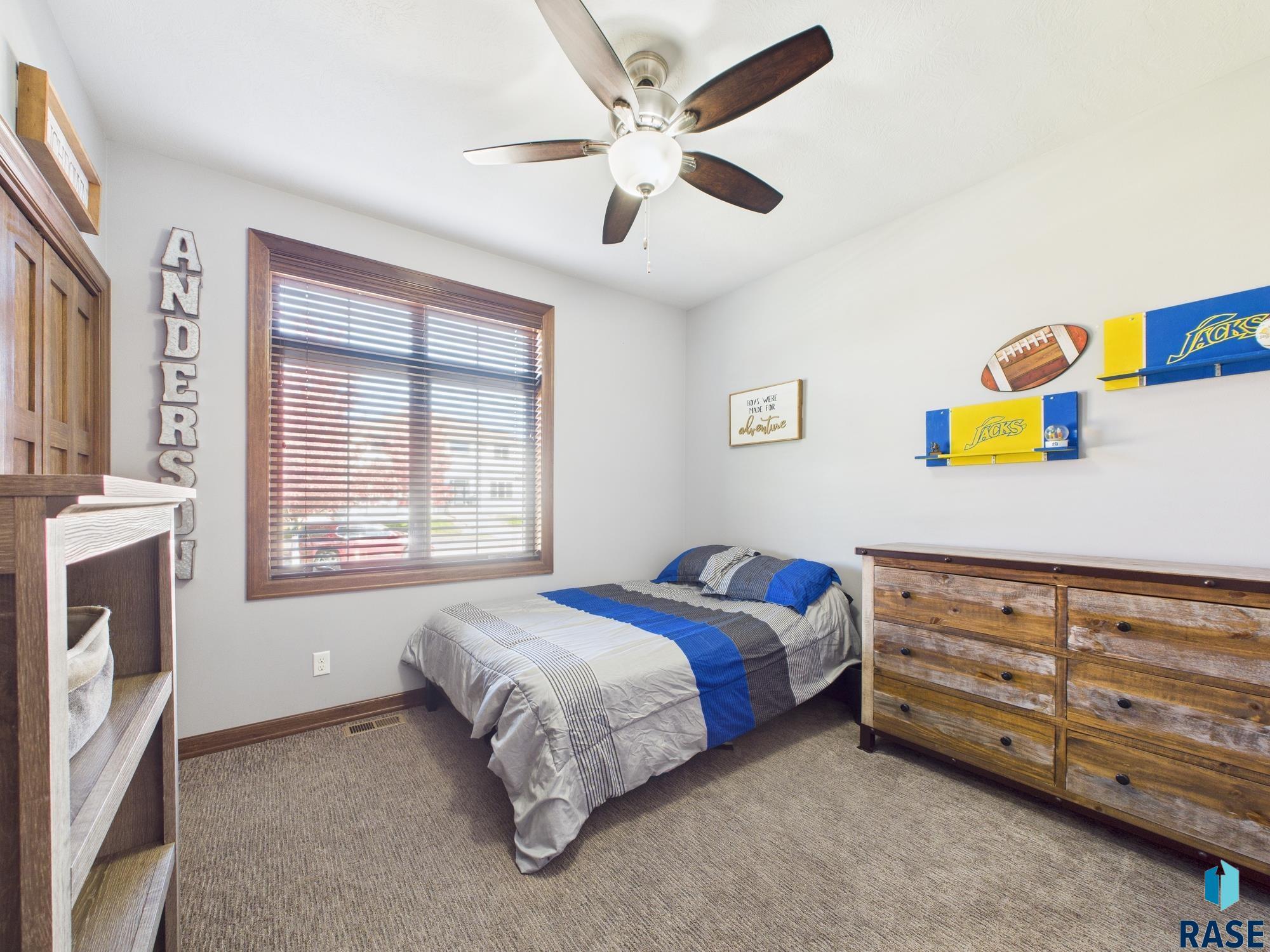 property viewer photo 21