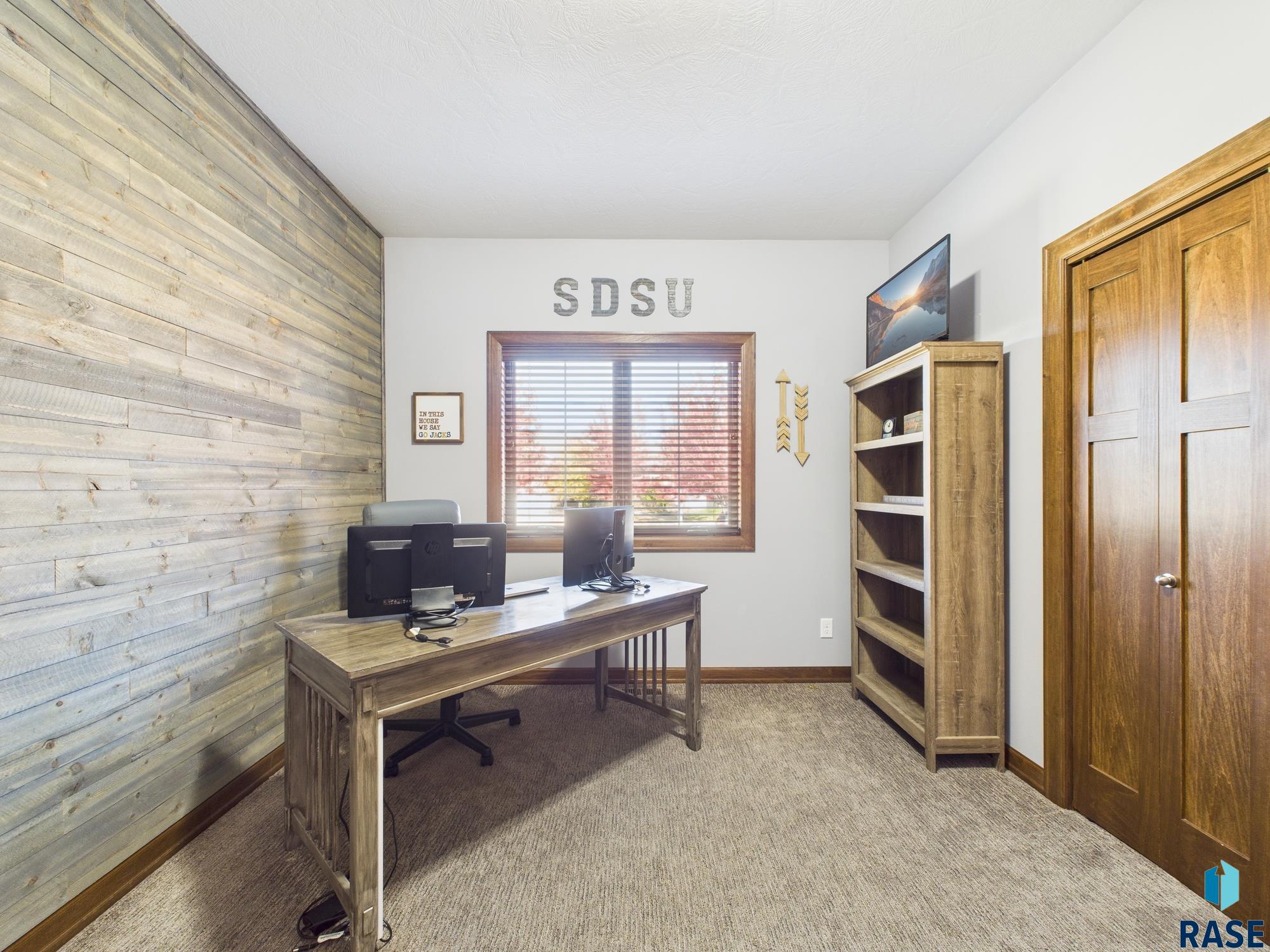 property viewer photo 24