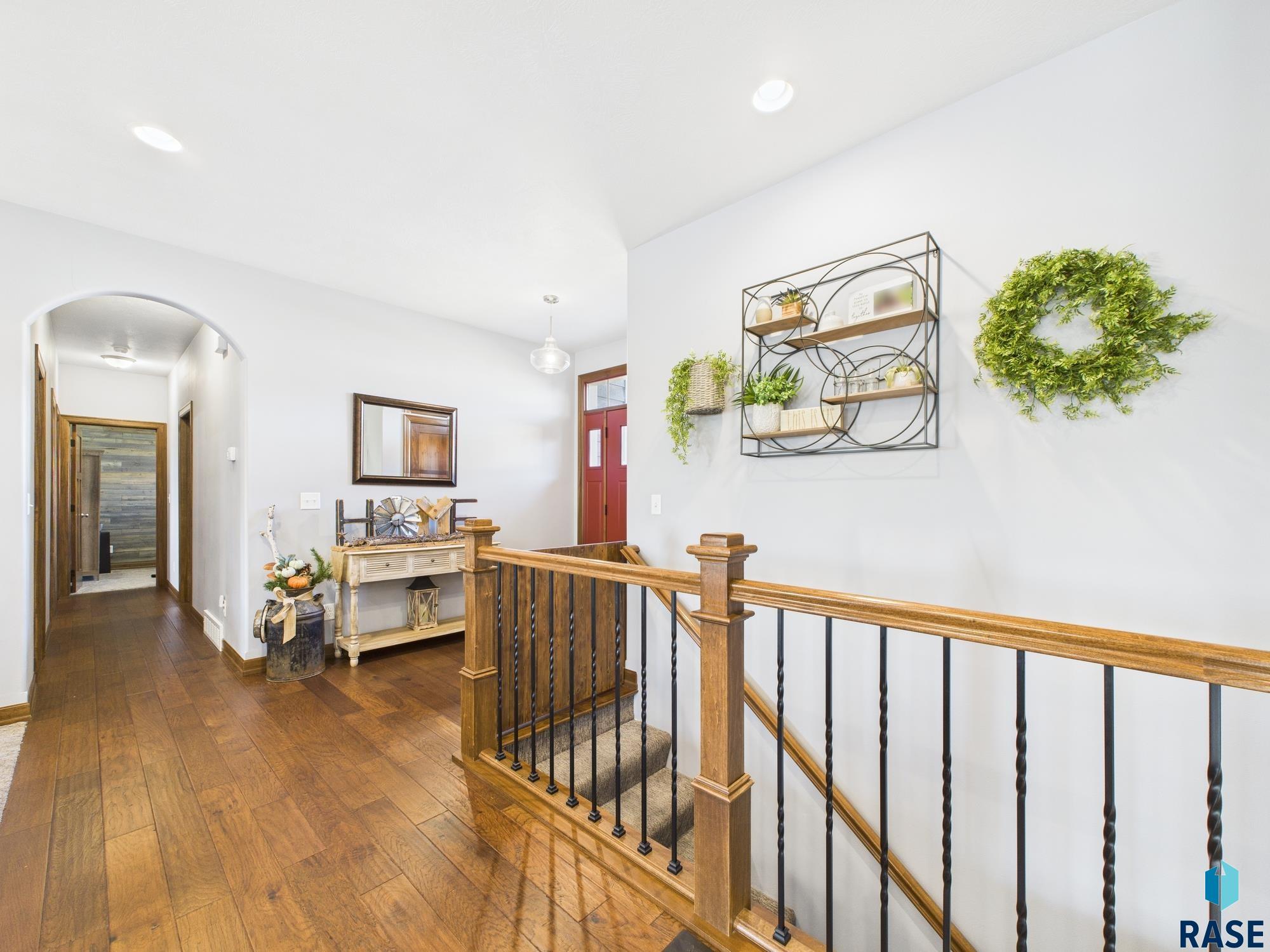 property viewer photo 3