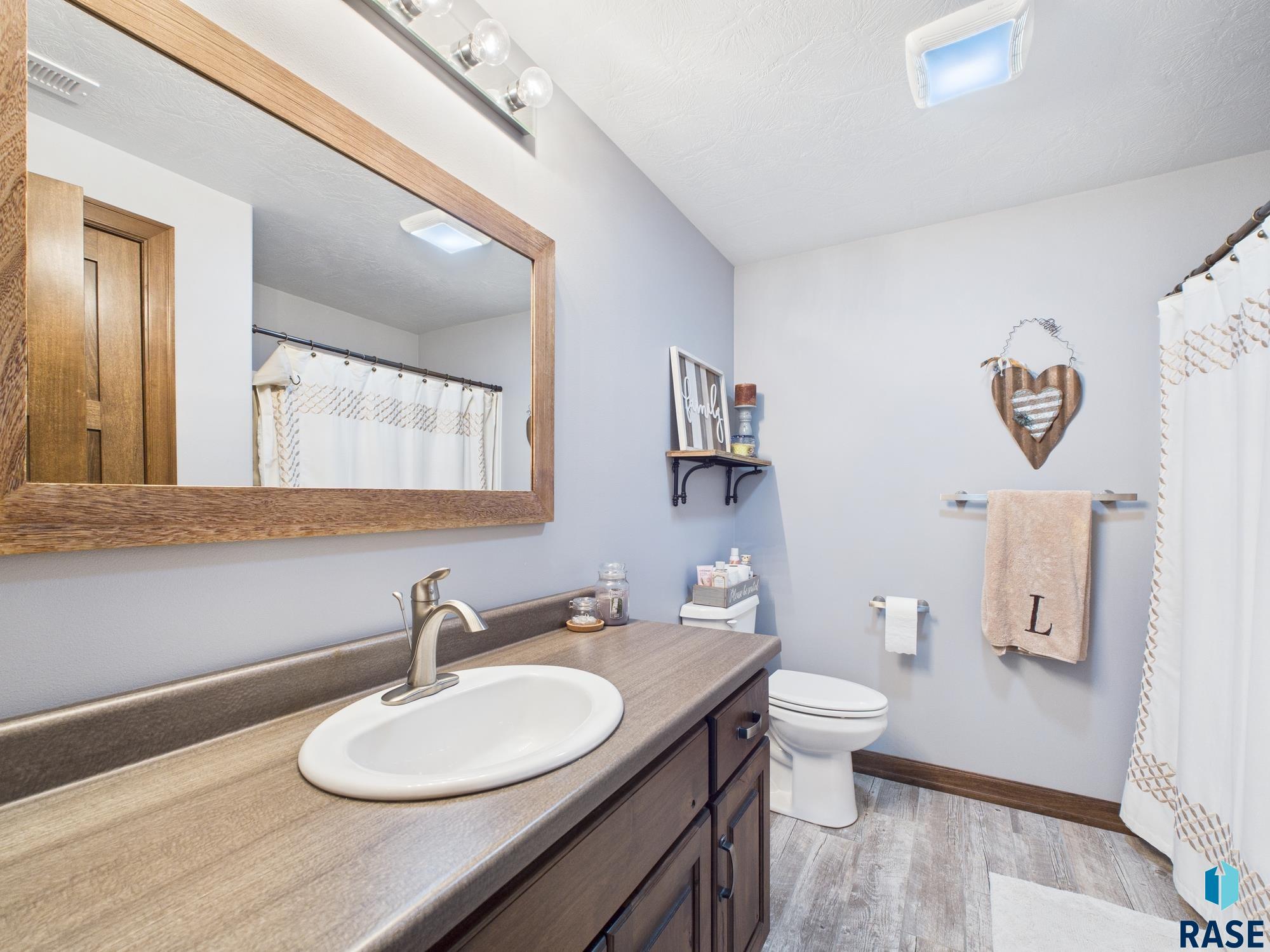 property viewer photo 35