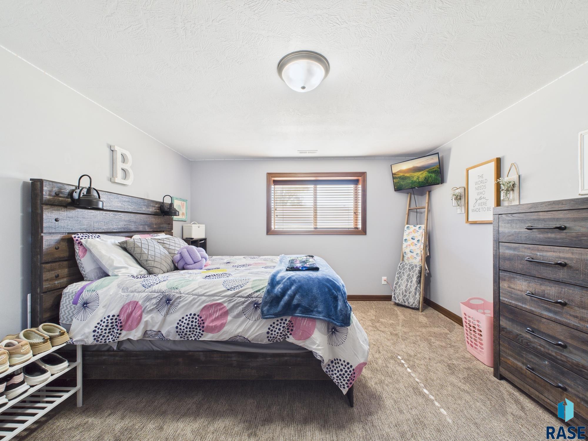 property viewer photo 38
