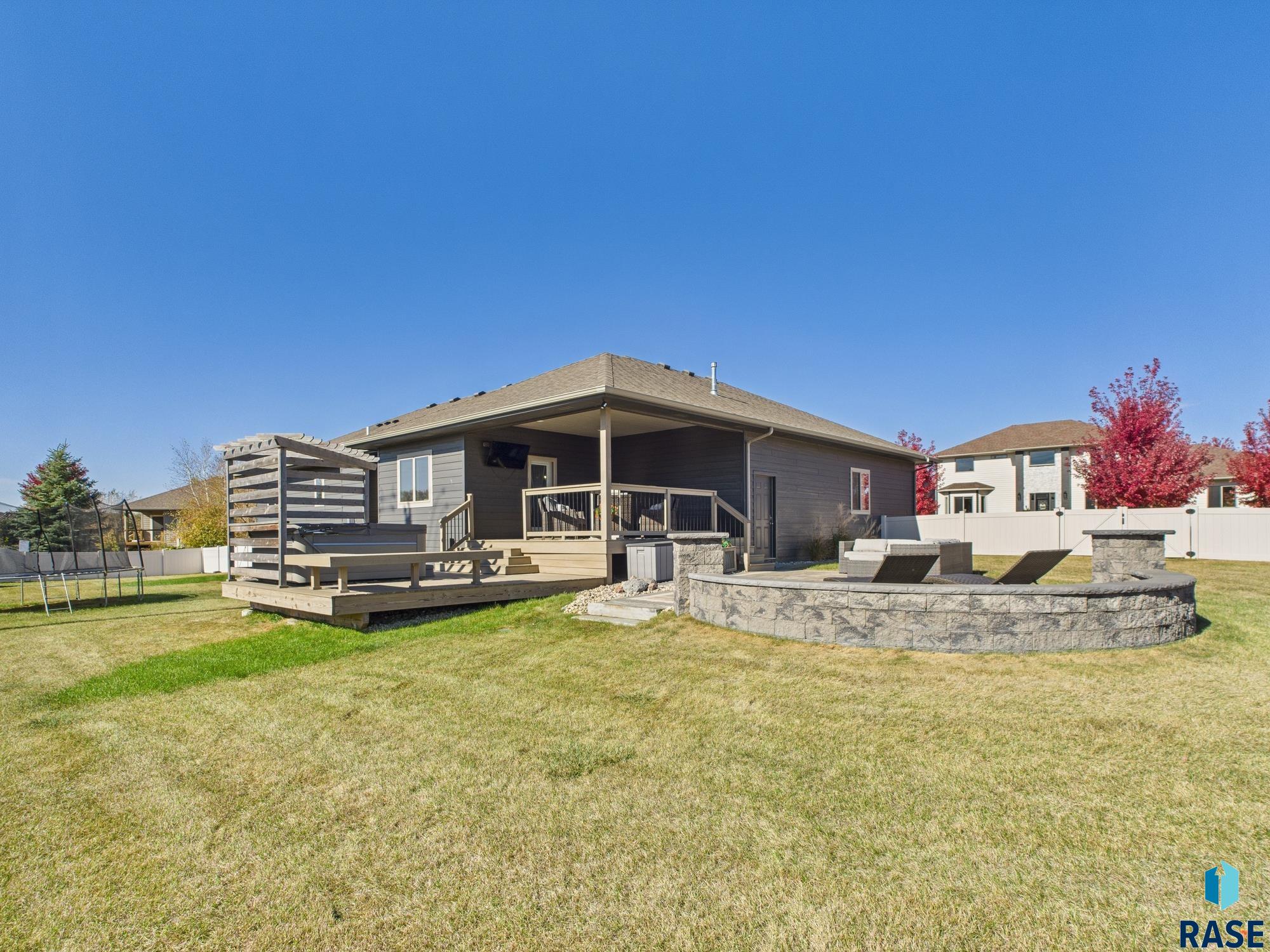 property viewer photo 43