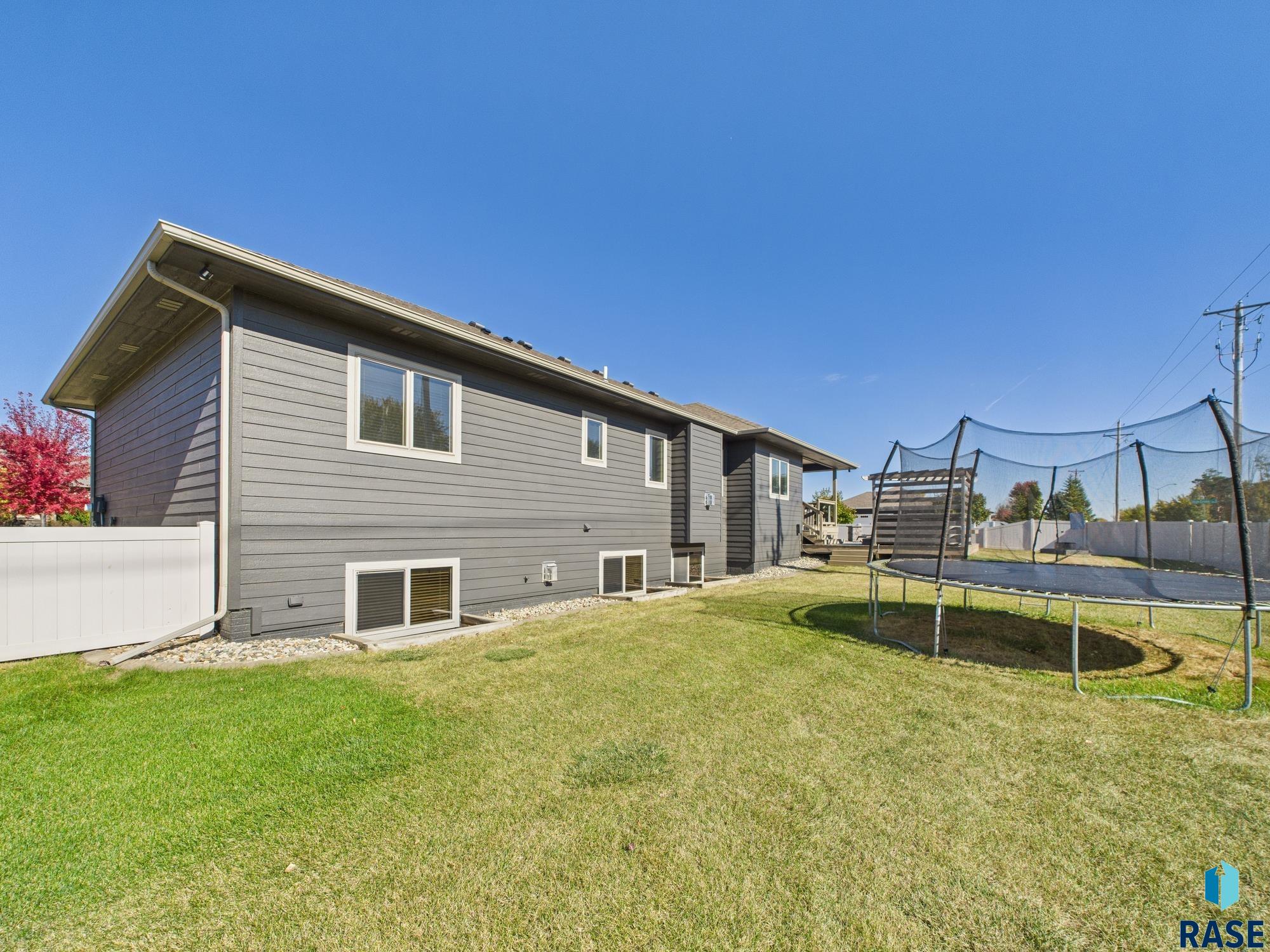 property viewer photo 46