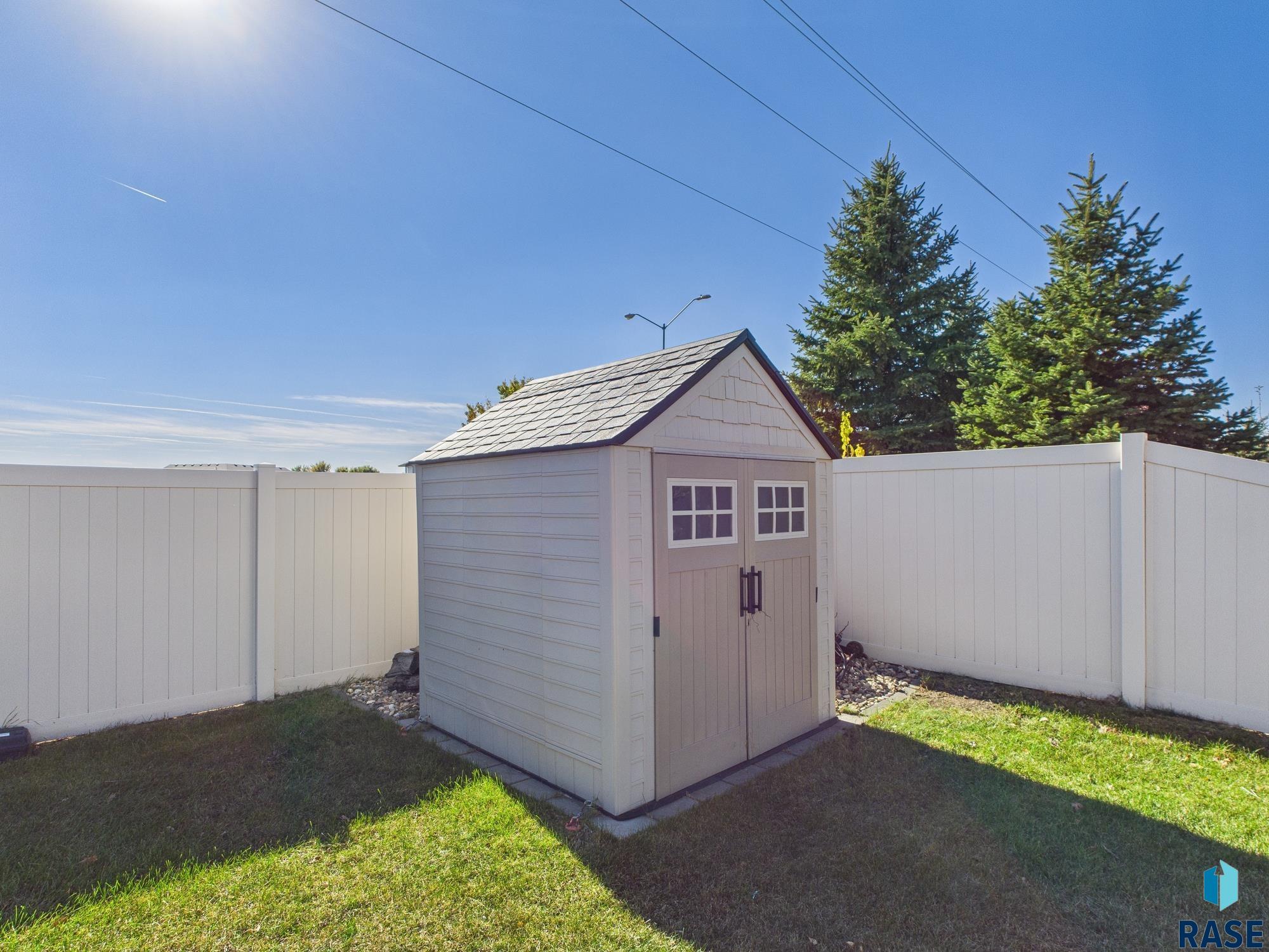 property viewer photo 47