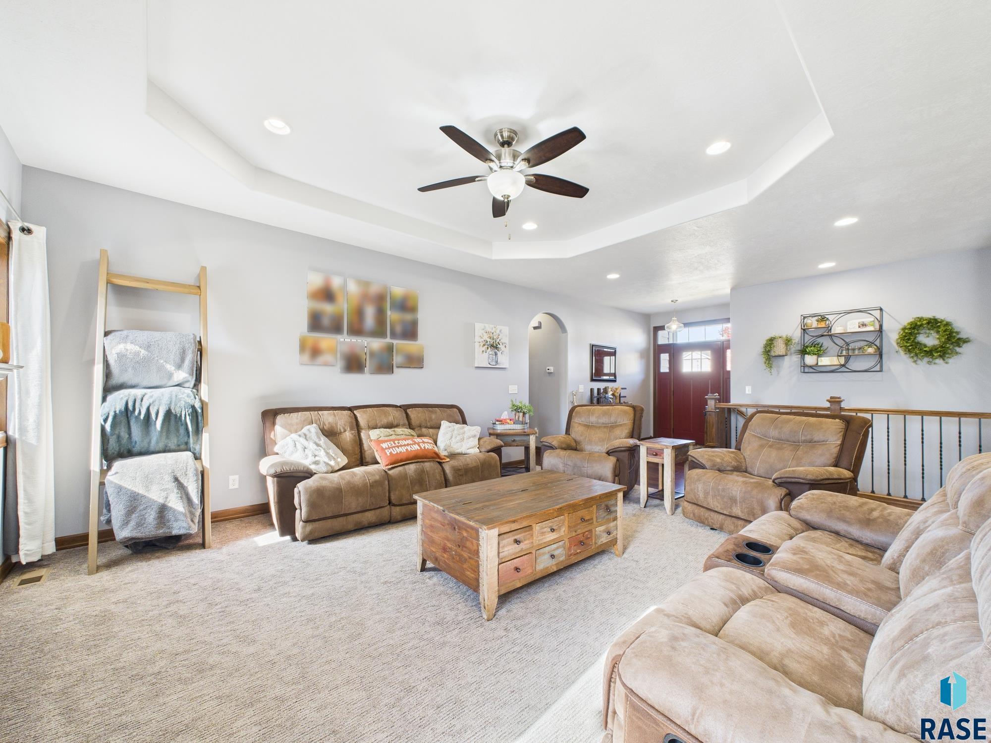 property viewer photo 6