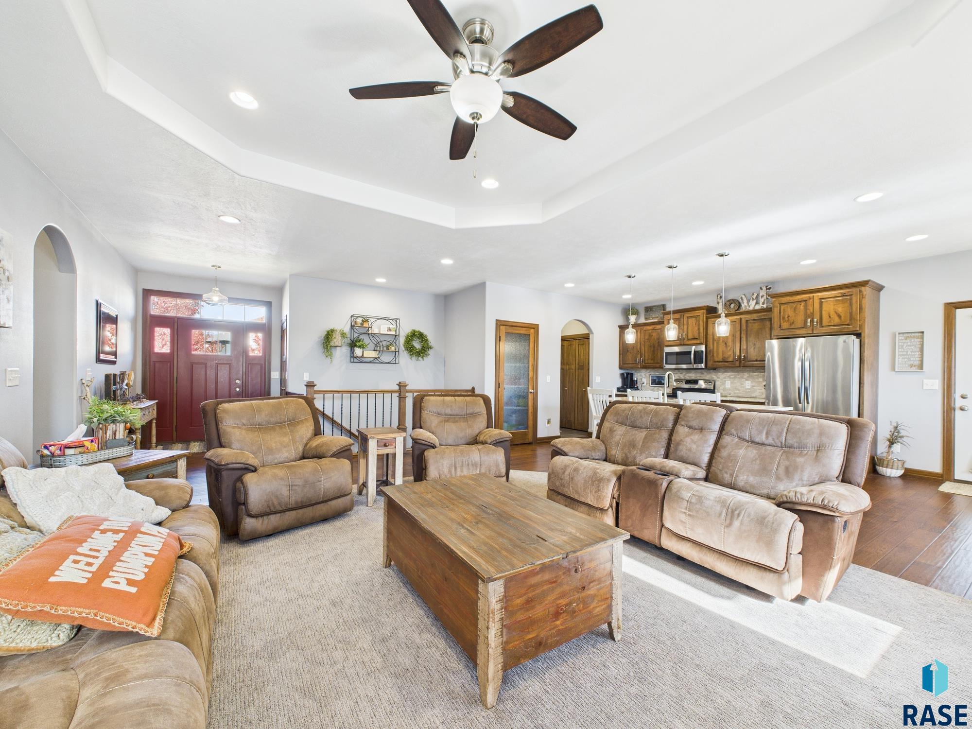 property viewer photo 7