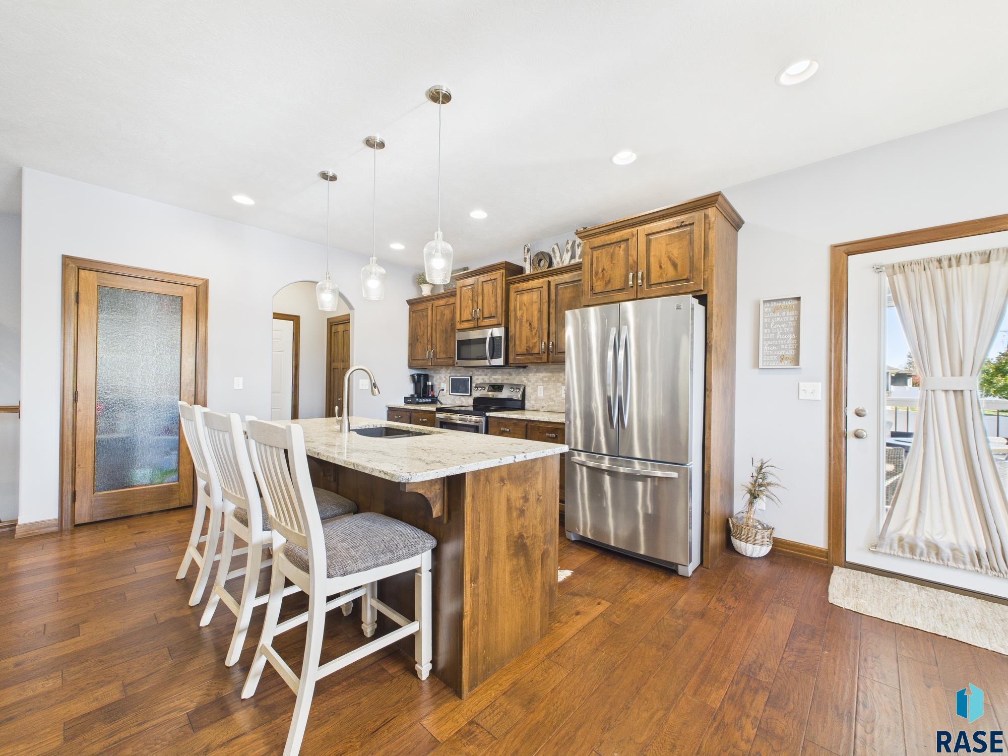 property viewer photo 9